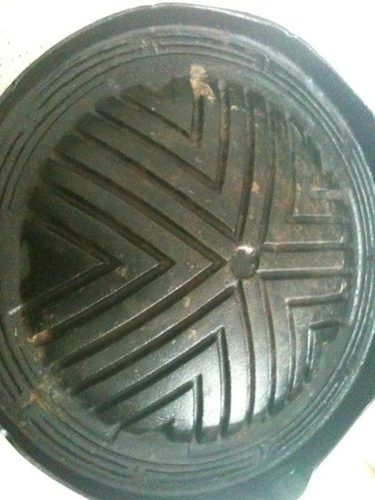 M.V. Trading Korean Traditional Cast Iron Mongolian BBQ Grill Pan Stovetop, 10 Inches x 2 Inches (25cm) customer photo 1