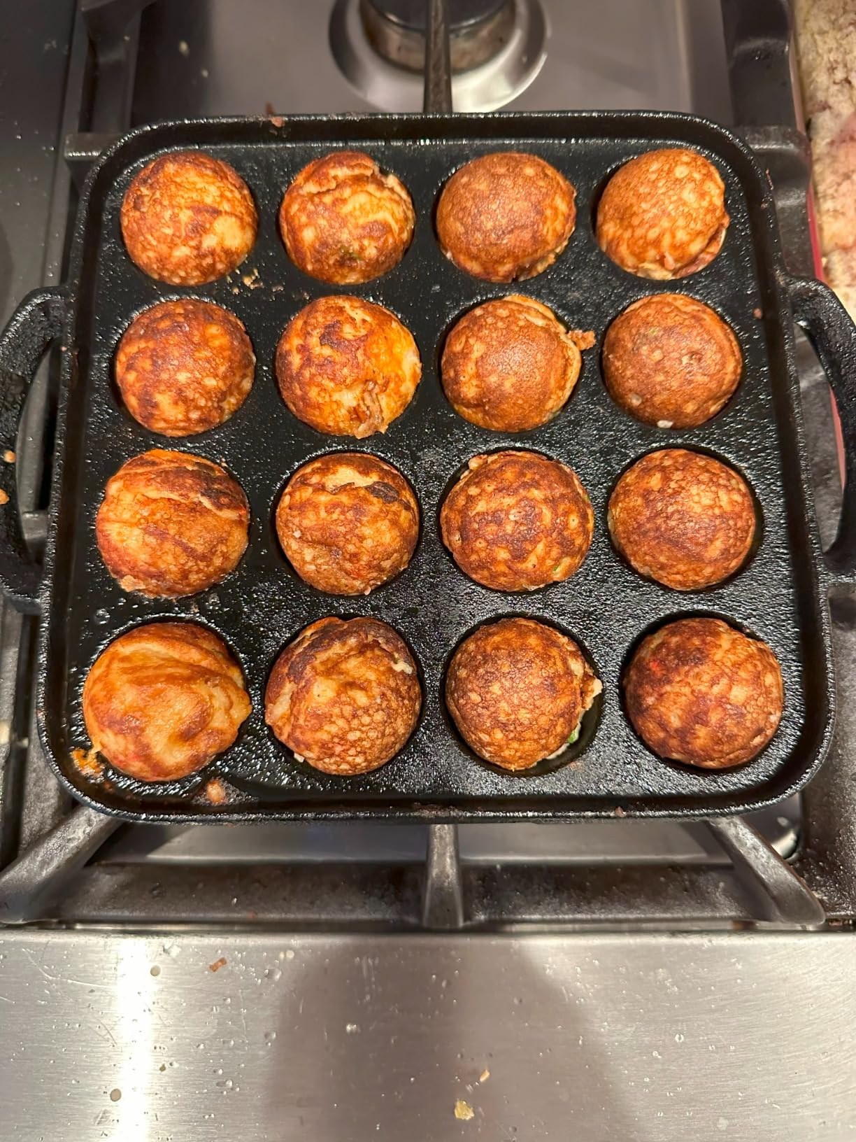 Ikenaga Tekko Takoyaki 16 Holes, Induction Compatible, Made in Japan, Iron Casting, Plate, Black, Electronic Tuning Senka customer photo 1