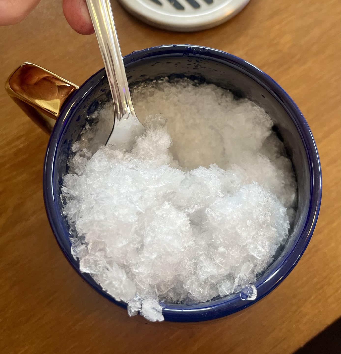 Hawaiian Shaved Ice S900A Snow Cone and Shaved Ice Machine with 2 Reusable Plastic Ice Mold Cups, Non-slip Mat, Instruction Manual customer photo 1