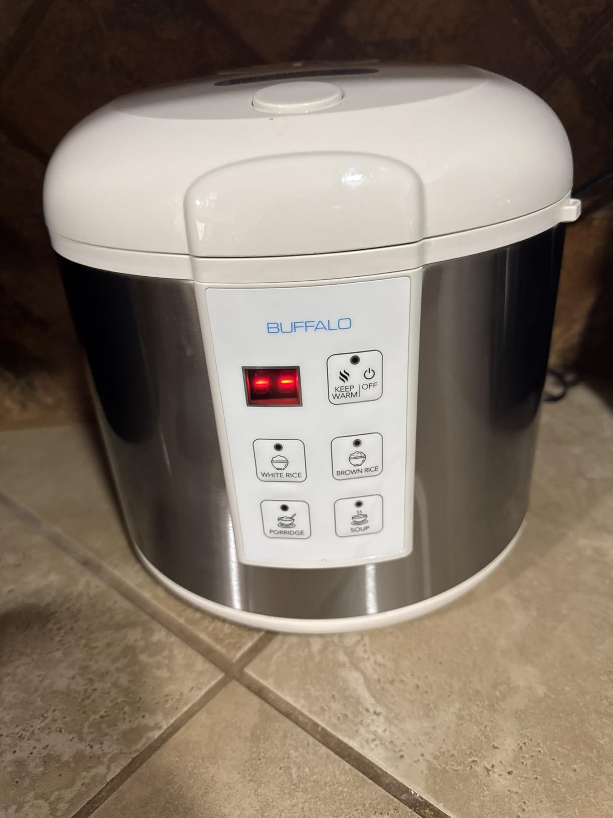 Buffalo Classic Rice Cooker with Clad Stainless Steel Inner Pot - Electric Rice Cooker for White/Brown Rice, Grain - Easy-to-clean, Non-Toxic & Non-Stick, Auto Warmer (5 Cup) customer photo 1