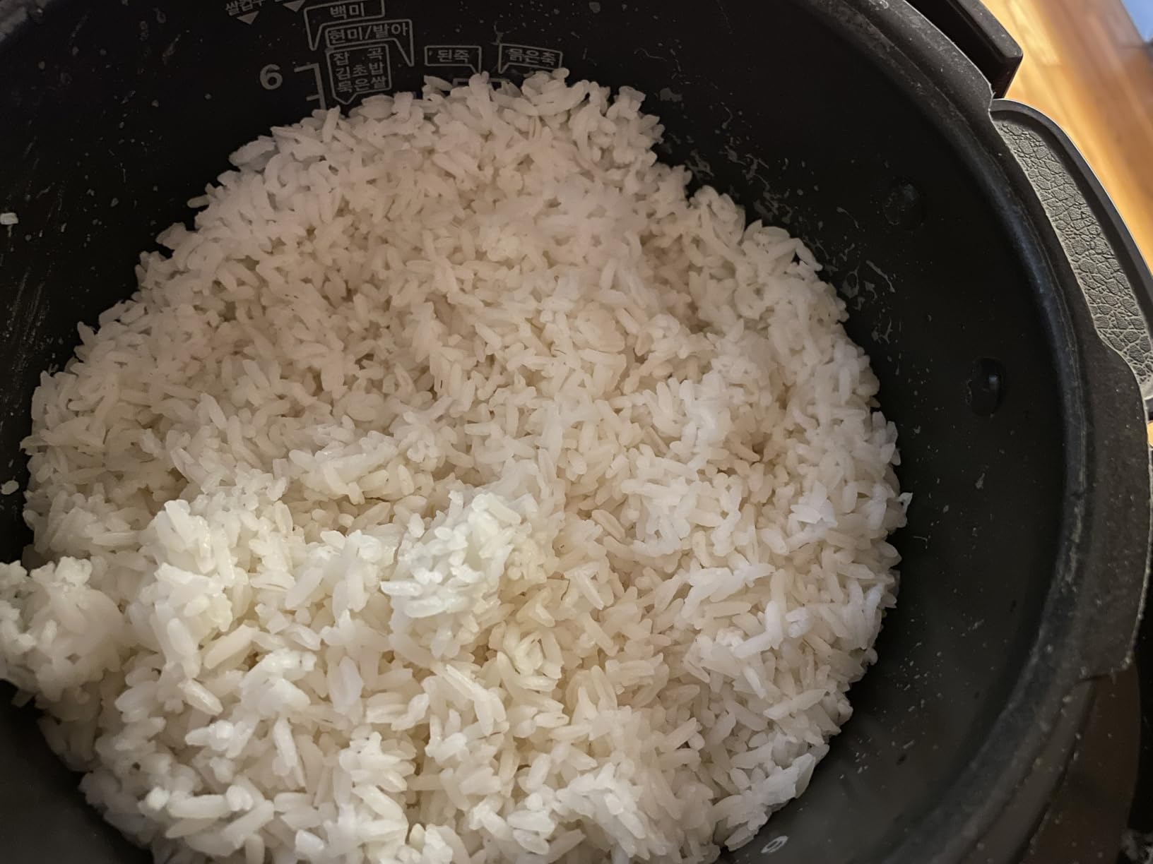 Cuckoo High Pressure Rice Cooker 6-Cup Uncooked / 12-Cup Cooked with Nonstick Inner Pot, Versatile Rice Maker with 12 Menu Options and Steam Plate, Fuzzy Logic Tech, Voice Guide, Black (CRP-P0609S) customer photo 1