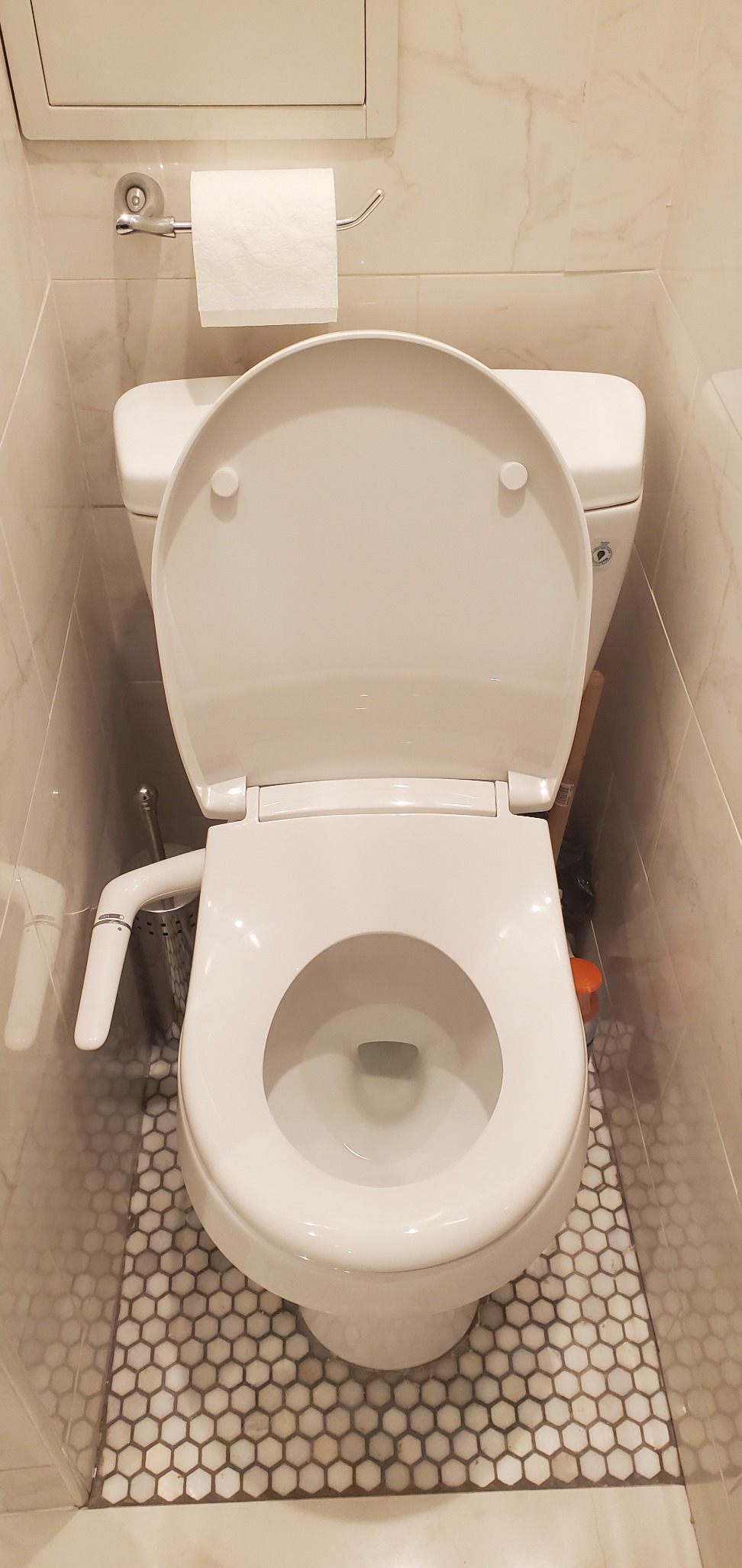 Kohler PureWash M250 Manual Round Bidet Toilet Seat, White, Quiet-Close Lid Prevents Slamming, Easy Installation with Quick-Release Hinges, Adjustable Spray Position & Pressure customer photo 2
