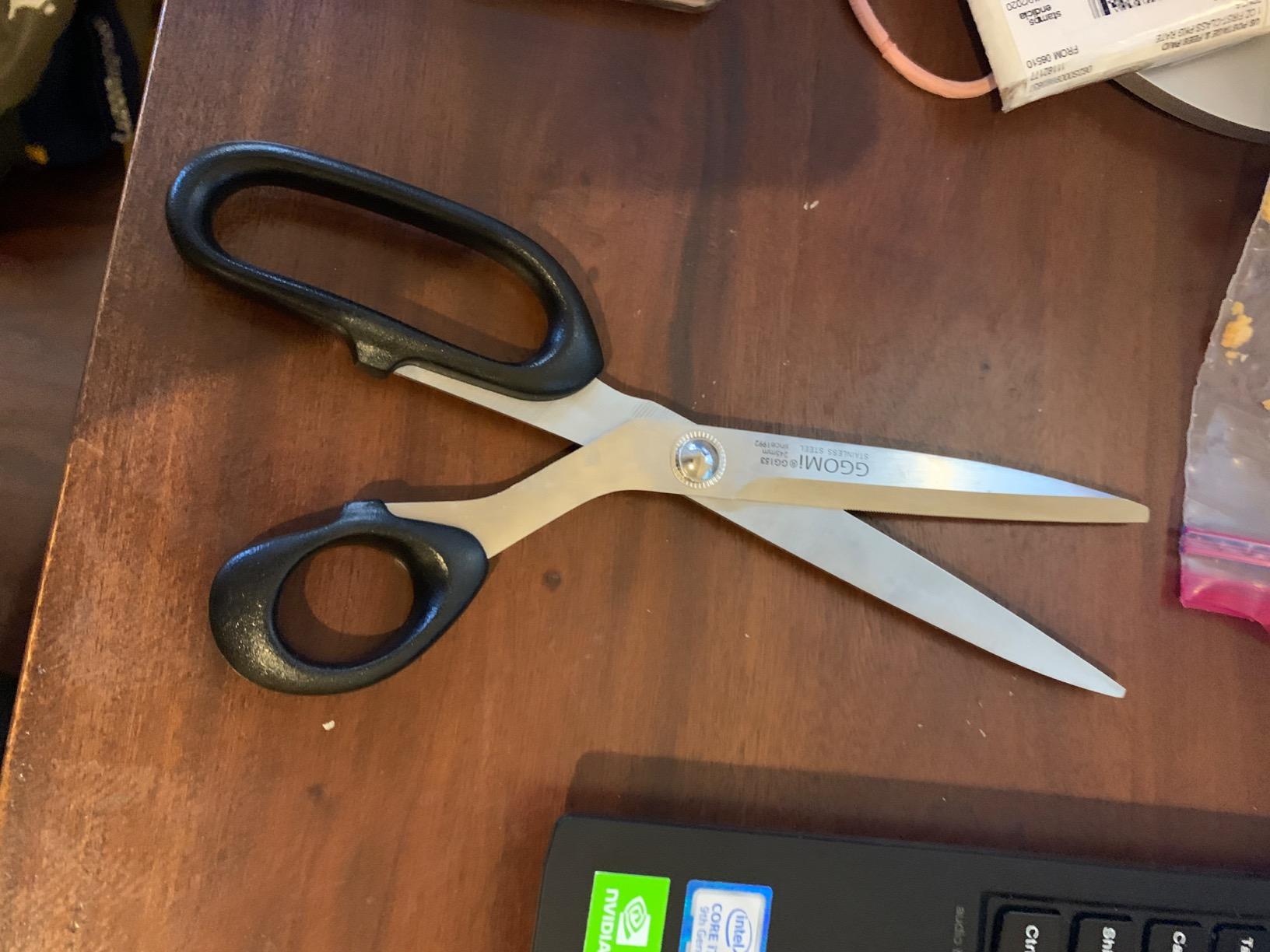 3T Stainless Blade Kitchen Scissors - 10.23in x 1Pack | Korean Barbecue Kalbi Rib Chicken Meat Cutting | Sharp Heavy Duty Multipurpose Kitchen Shears for Cutting Dishwasher Safe (GG130, Black) customer photo 1