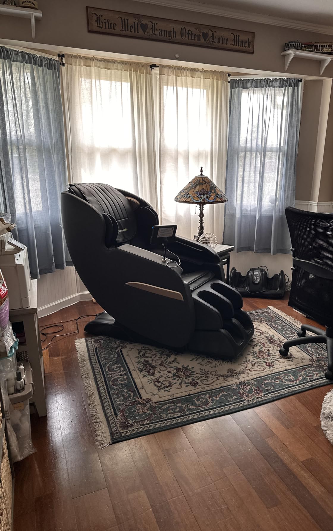 Real Relax 2026 SL-Track Massage Chair, Recliner Full Body Zero Gravity | 8 Auto Modes and Upgraded LCD Screen, Added Voice Broadcast, Headrest Cushion, Child Lock and Pause Button customer photo 1