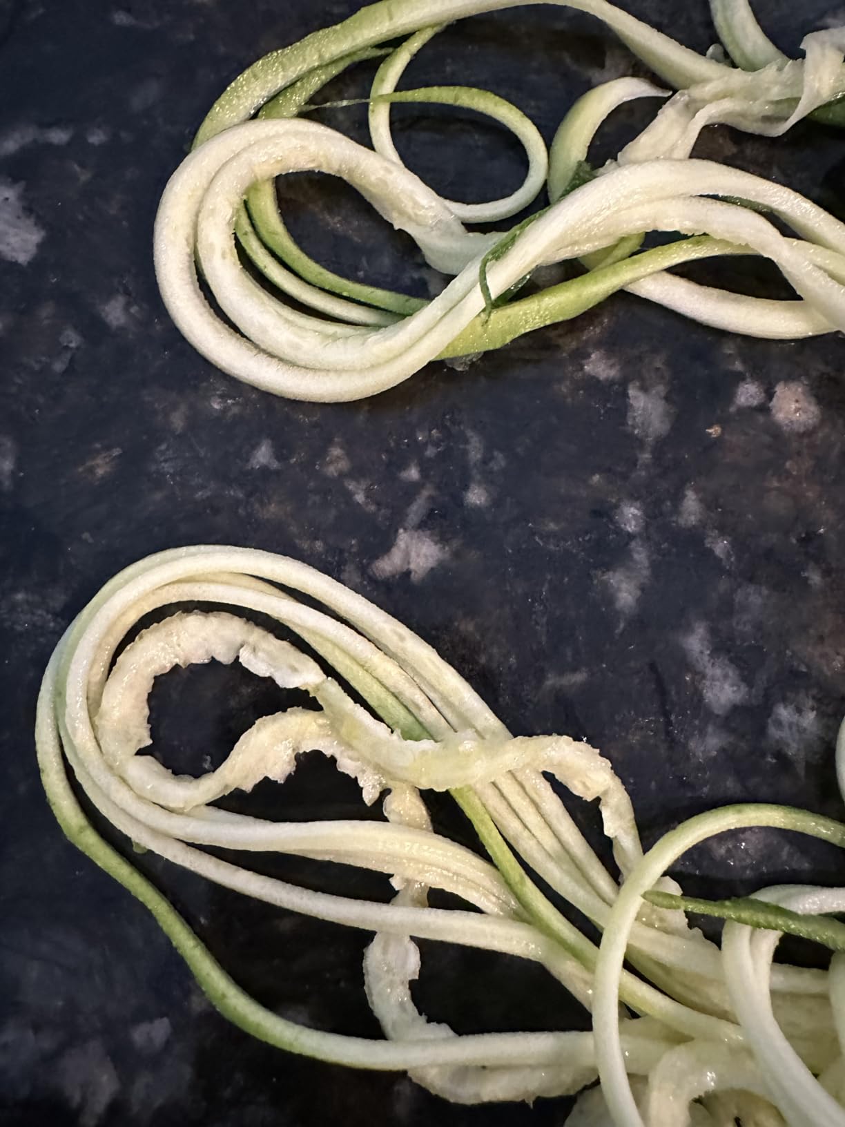 Hamilton Beach 3-in-1 Electric Vegetable Spiralizer for Veggie Noodles, Zoodle Maker & Slicer With 3 Cutting Cones for Spaghetti, Linguine, and Ribbons, 6-Cups, Black (70930) customer photo 1