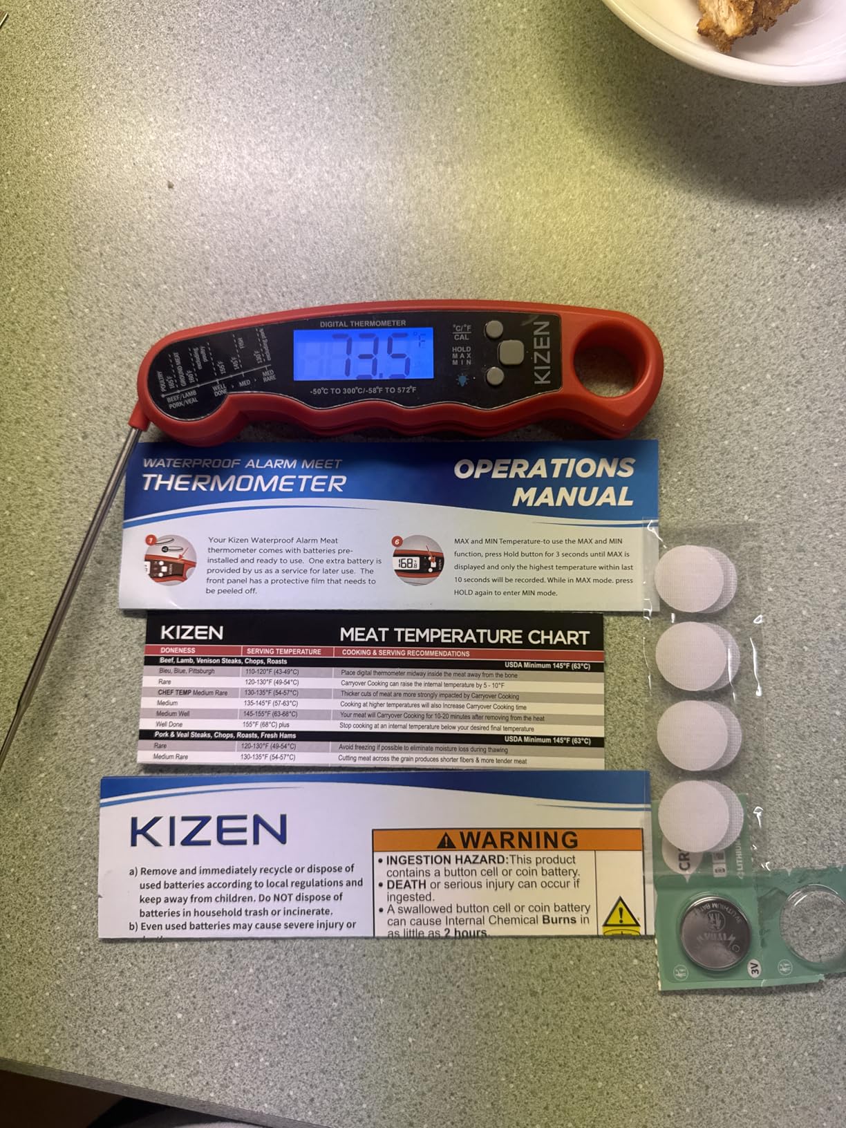 KIZEN Instant Read Meat Thermometer Digital - Food Thermometer for Cooking, Grill, Oven, BBQ - IP67 Rated Waterproof - Large Backlit Display and Magnetic Back customer photo 1