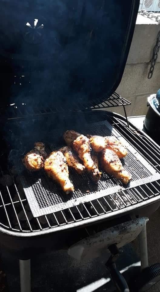 Grillaholics BBQ Mesh Grill Mat - Set of 2 Grill Mats Non Stick - Nonstick Grilling with More Delicious Smoky Flavor - Lifetime Warranty customer photo 1