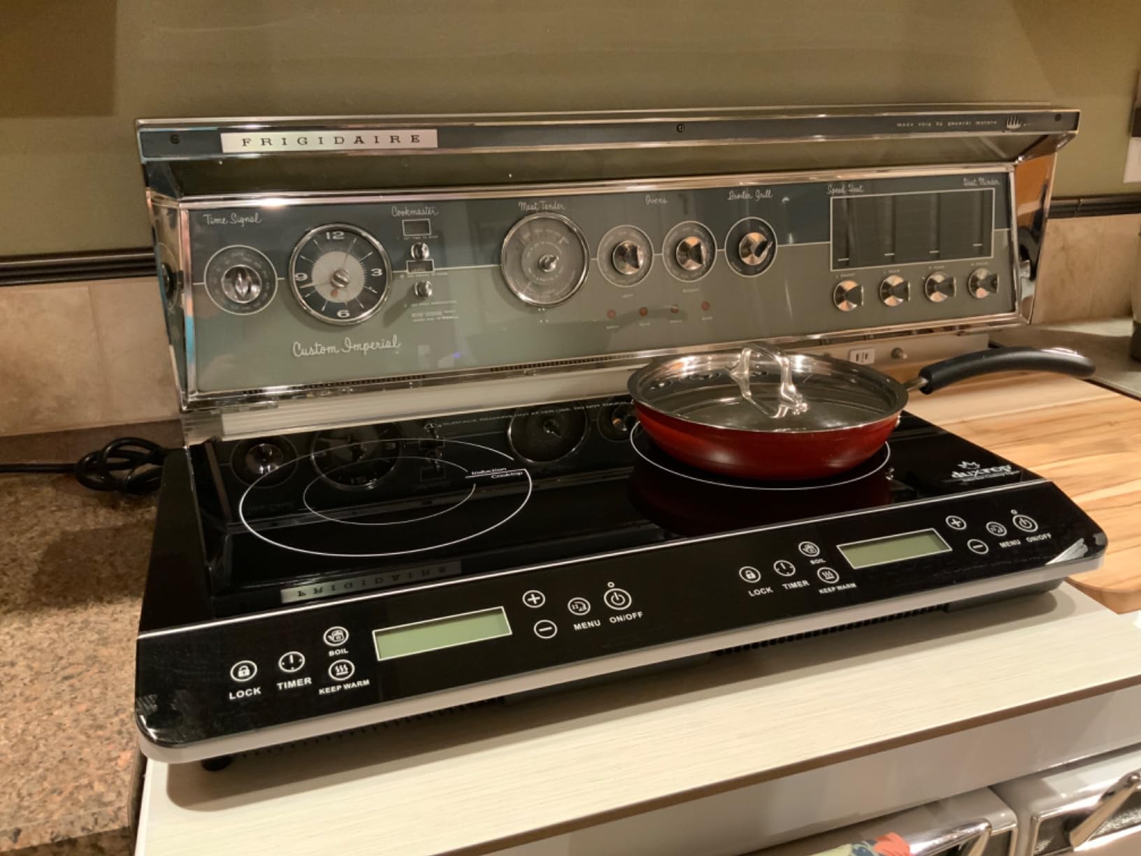 Duxtop LCD Portable Double Induction Cooktop 1800W Digital Electric Countertop Burner Sensor Touch Stove, 9620LS/BT-350DZ customer photo 1