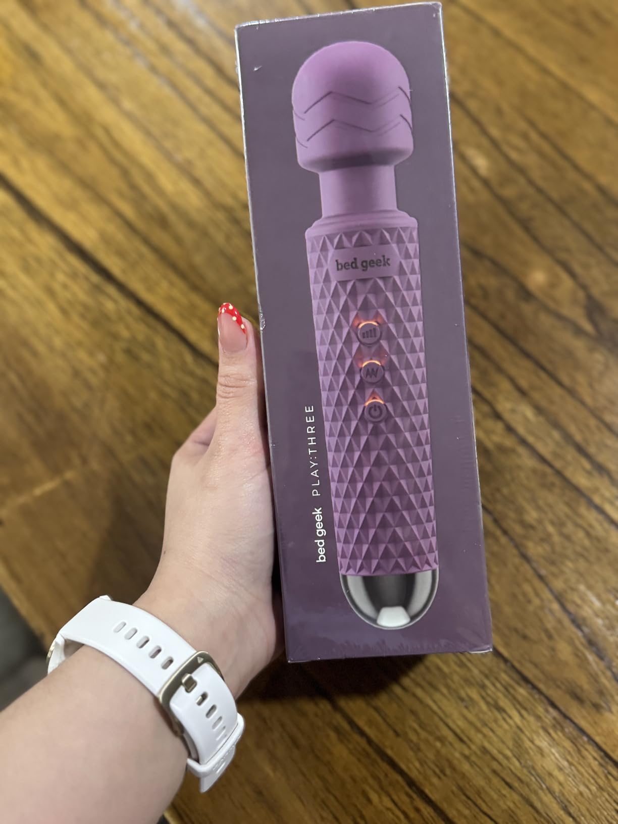 bed geek Handheld Cordless Personal Wand Massager - Waterproof, USB Rechargeable, 20 Vibration Patterns, 8 Speeds, Memory Feature customer photo 1