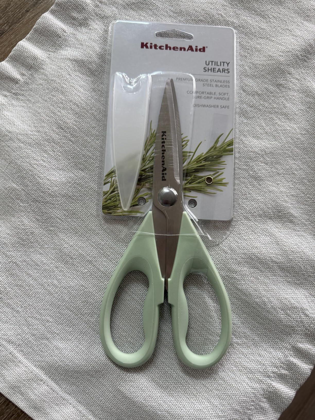 KitchenAid All Purpose Kitchen Shears with Protective Sheath Durable Stainless Steel Scissors, Dishwasher Safe, Soft Grip Comfort Handle, 8.72 Inch, Black customer photo 1