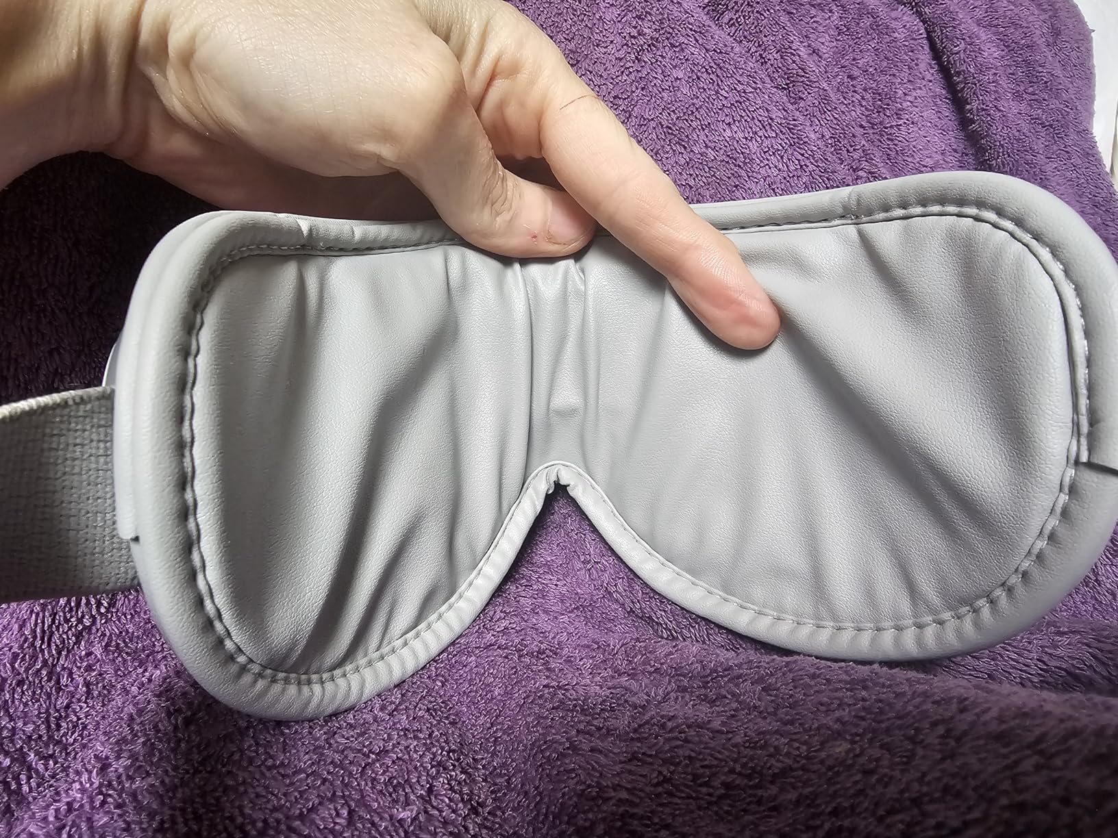 RENPHO Fathers Day Dad Gifts, Eye Massager with Heat, FSA Eligible HSA, Eye Mask for Head Tension, Birthday Gifts for Men Women Mom Husband, Sleep Mask for Eye Strain and Dry Eyes, Eyeris 1 customer photo 2