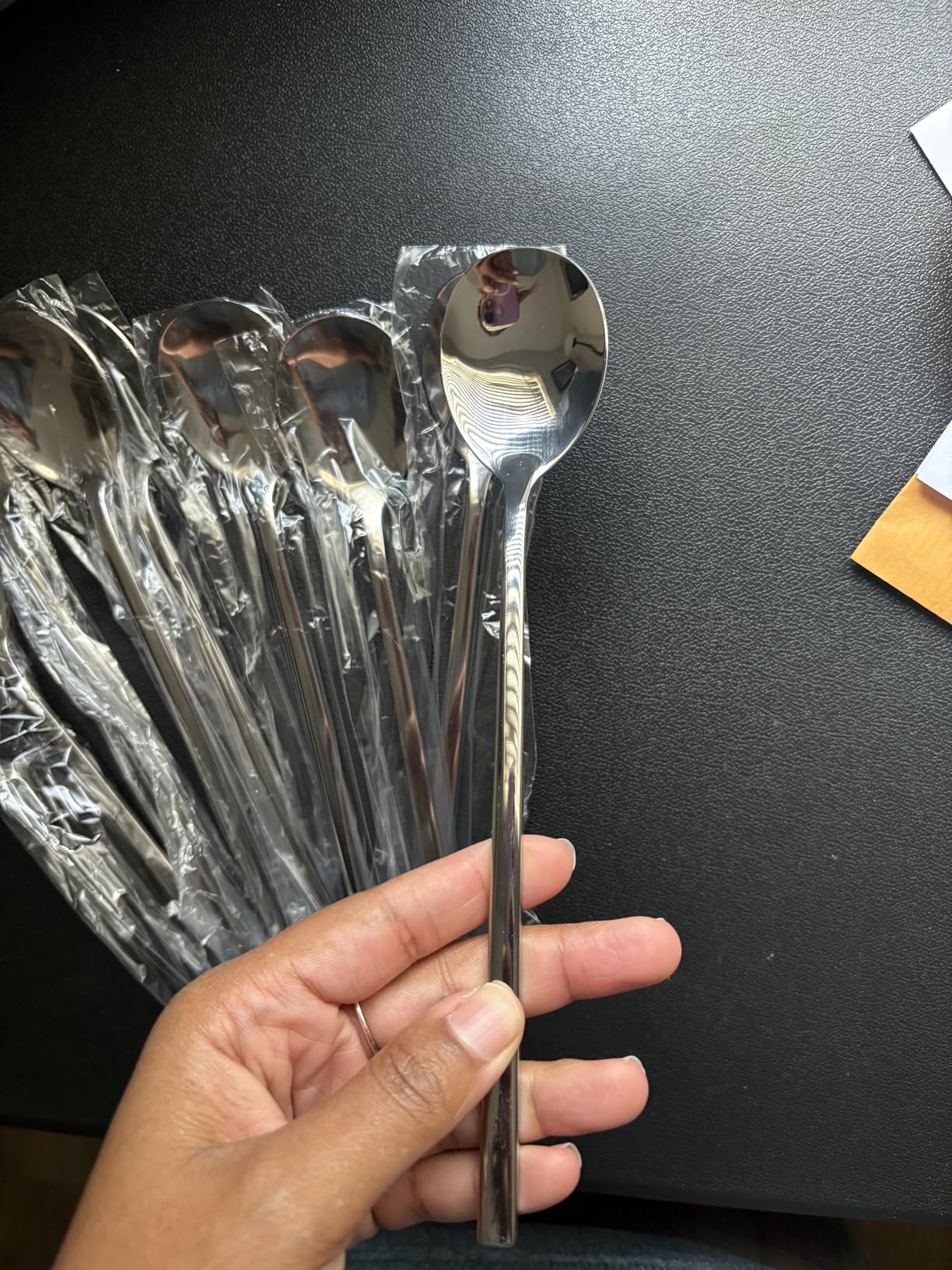 IQCWOOD Spoons, 8 Pcs Korean Spoon, 8.5 Inch Stainless Steel Soup Spoons | Korean Soup Spoons with Long Handle, Smooth Edges & Mirror Finish, Flatware Set for Everyday Home, Kitchen, or Restaurant Use customer photo 1