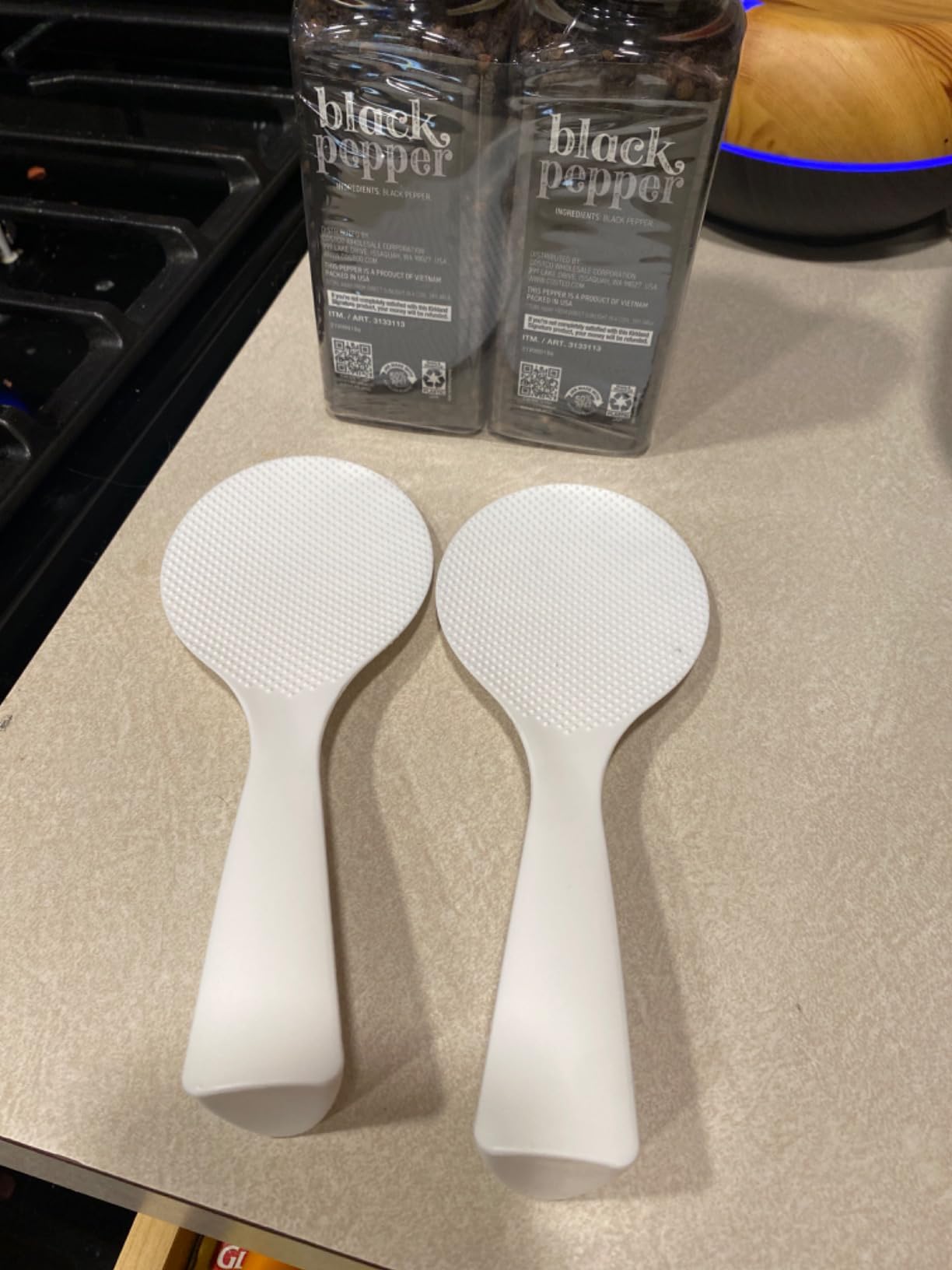 FireKylin 2 Pcs Plastic Rice Paddle, Non Stick Standing Rice Spoon Scooper Spatula, Heat Resistant Rice Cooker Spoon (White) customer photo 1