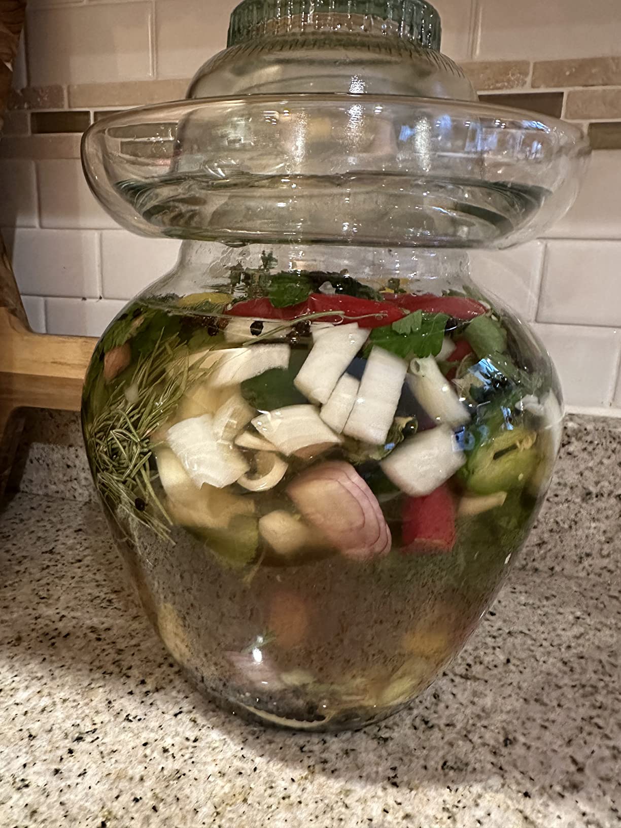 Large Traditional Sichuan Chinese Glass Fermenting Jar with Water Seal Airlock Lid, Glass Fermentation Crock for Pickling, Kimchi, Sauerkraut, and Fermentation (4.5 Liter, 155 Oz, 1.21 Gallons) customer photo 2