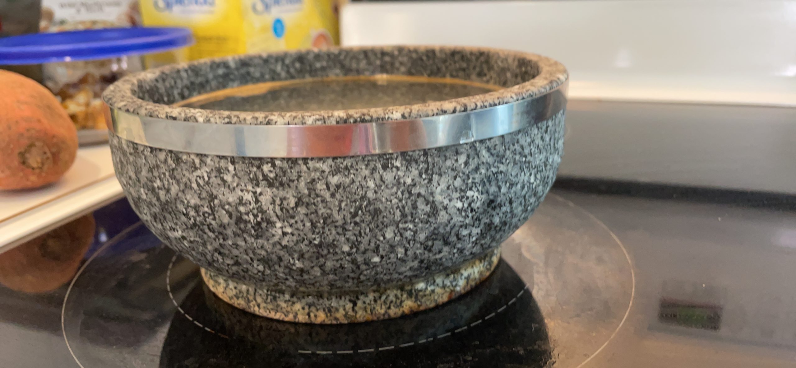 MDLUU 2 Pcs Dolsot Bibimbap Bowl 32 Oz, Granite Stone Bowl with Wood Base, Dolsot Pot for Korean Soup, Rice and Stew customer photo 1