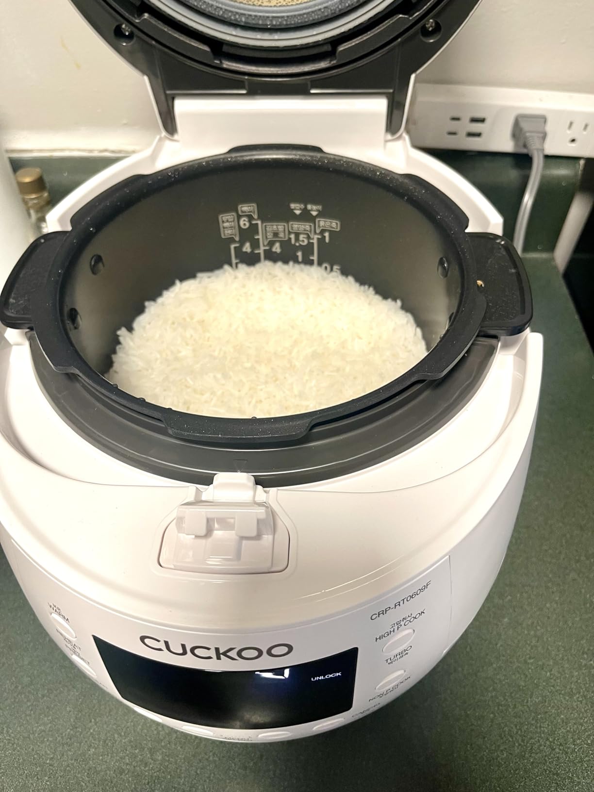 CUCKOO Twin Pressure Rice Cooker 6-Cup Uncooked / 12-Cup Cooked with Nonstick Inner Pot, 14 Menu Options, Voice Guide, Auto Clean, Black (CRP-RT0609FB) customer photo 2