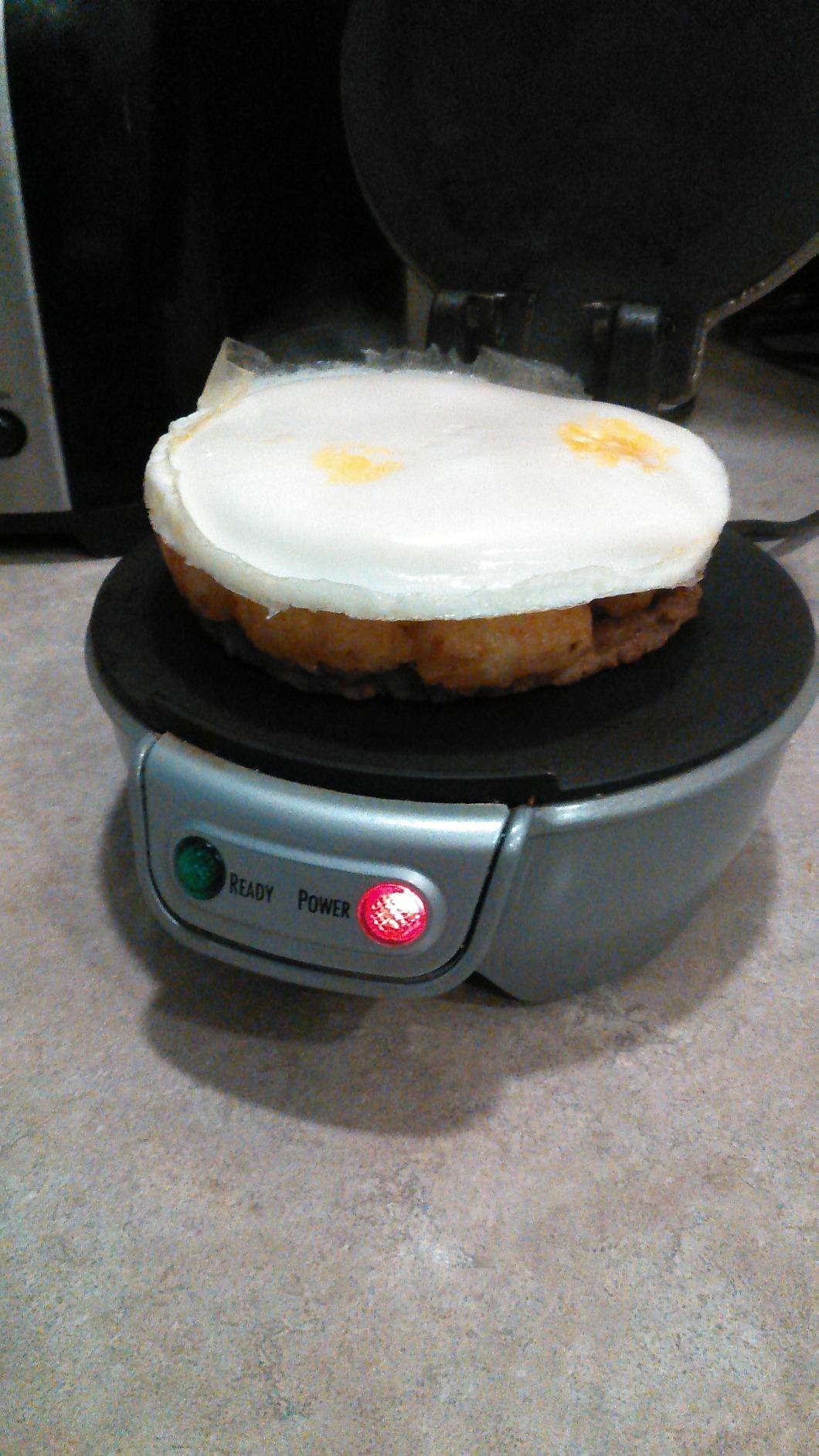 Hamilton Beach Breakfast Sandwich Maker with Egg Cooker Ring, Customize Ingredients, Perfect for English Muffins, Croissants, Mini Waffles, Perfect White Elephant Gifts, Coral (25483) customer photo 1