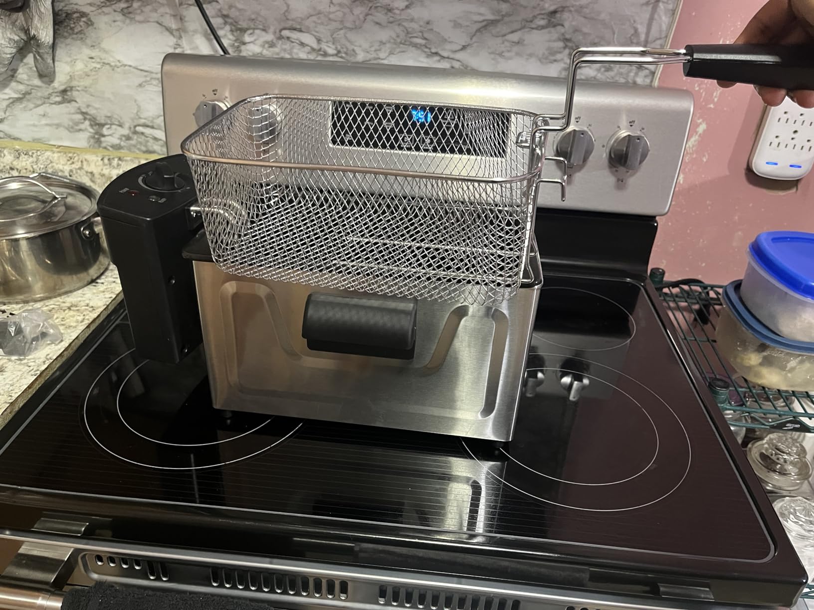 Hamilton Beach 35032 Professional Style Electric Deep Fryer, Frying Basket with Hooks, 1500 Watts, 3 Liters, Stainless Steel customer photo 2