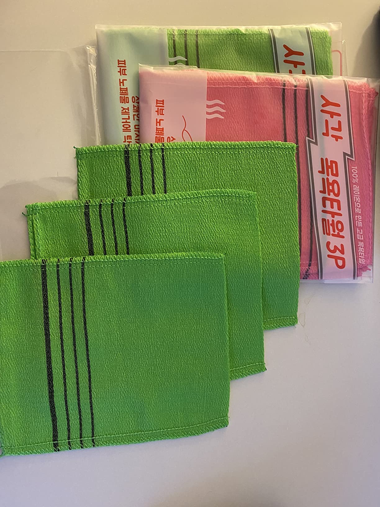 9pcs Genuine Korean/Asian Exfoliating Bath Washcloth, Skin Massage (Green 6pcs, Red 3pcs) Genuine Korean Italy Towel, Removing Dry, Dead Skin Cells, Cleaning Pores, Reusable customer photo 2