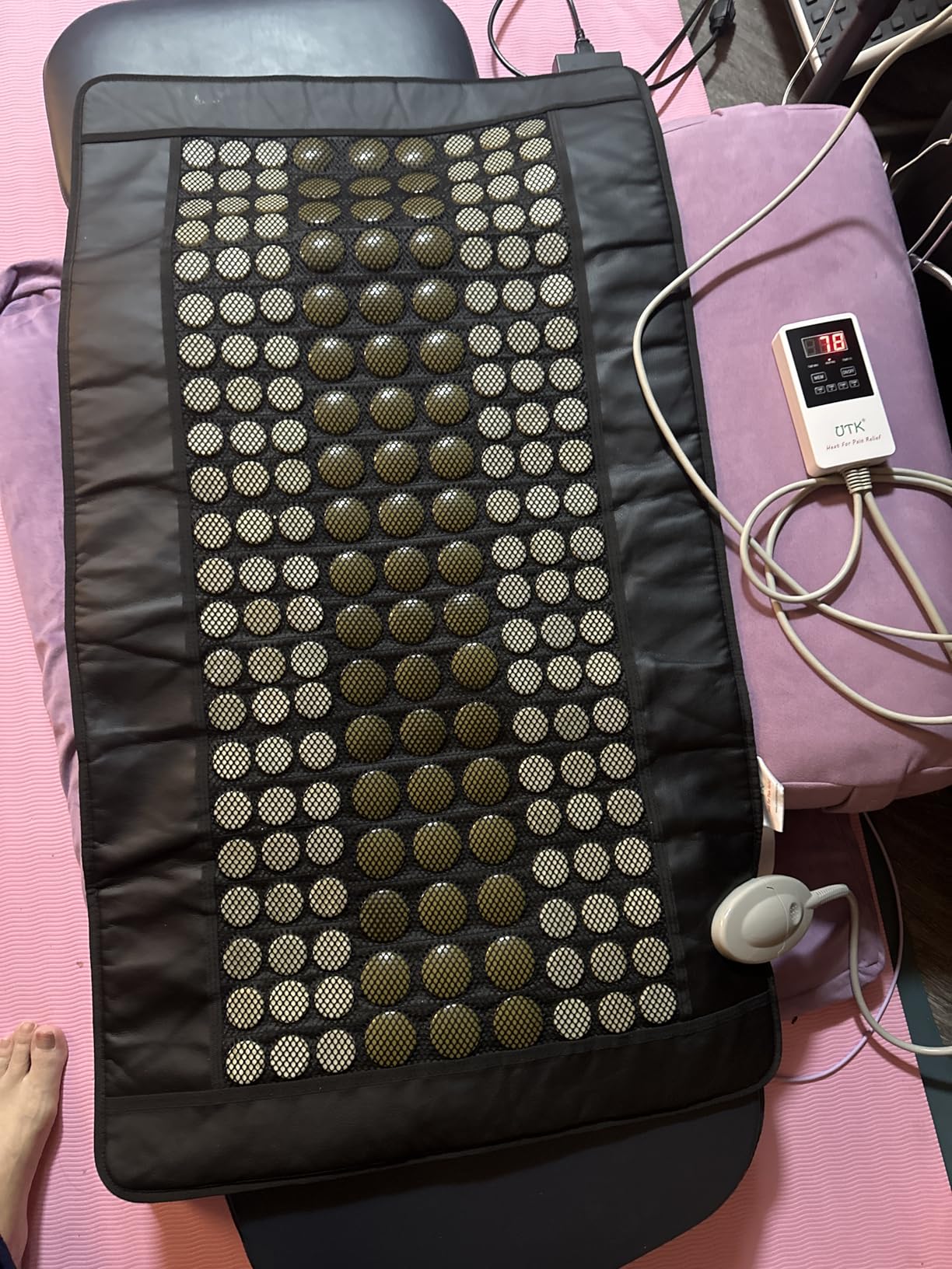 UTK Far Infrared Heating Pad for Back, 5X Deeper Pain Relief for Full Back, Thigh, Hip, Muscle, Hotter to 149F, Weighted Electric Mat with Jade Tourmaline Stones, 22 x 39 Extra-Large Size customer photo 2