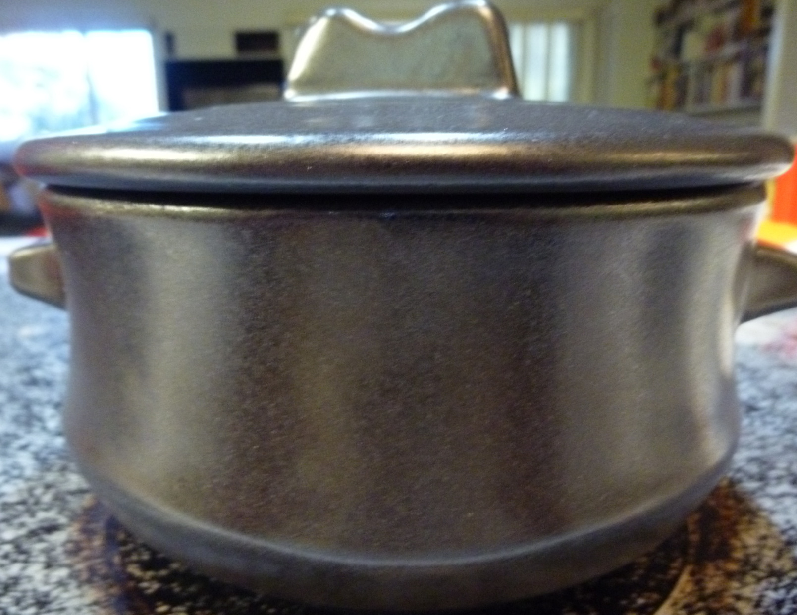 Premium Korean Stone Bowl with Lid and Tray Set, 37 oz Dolsot Hot Pot for Bibimbap and Soup, Sizzling Ceramic Cookware customer photo 1