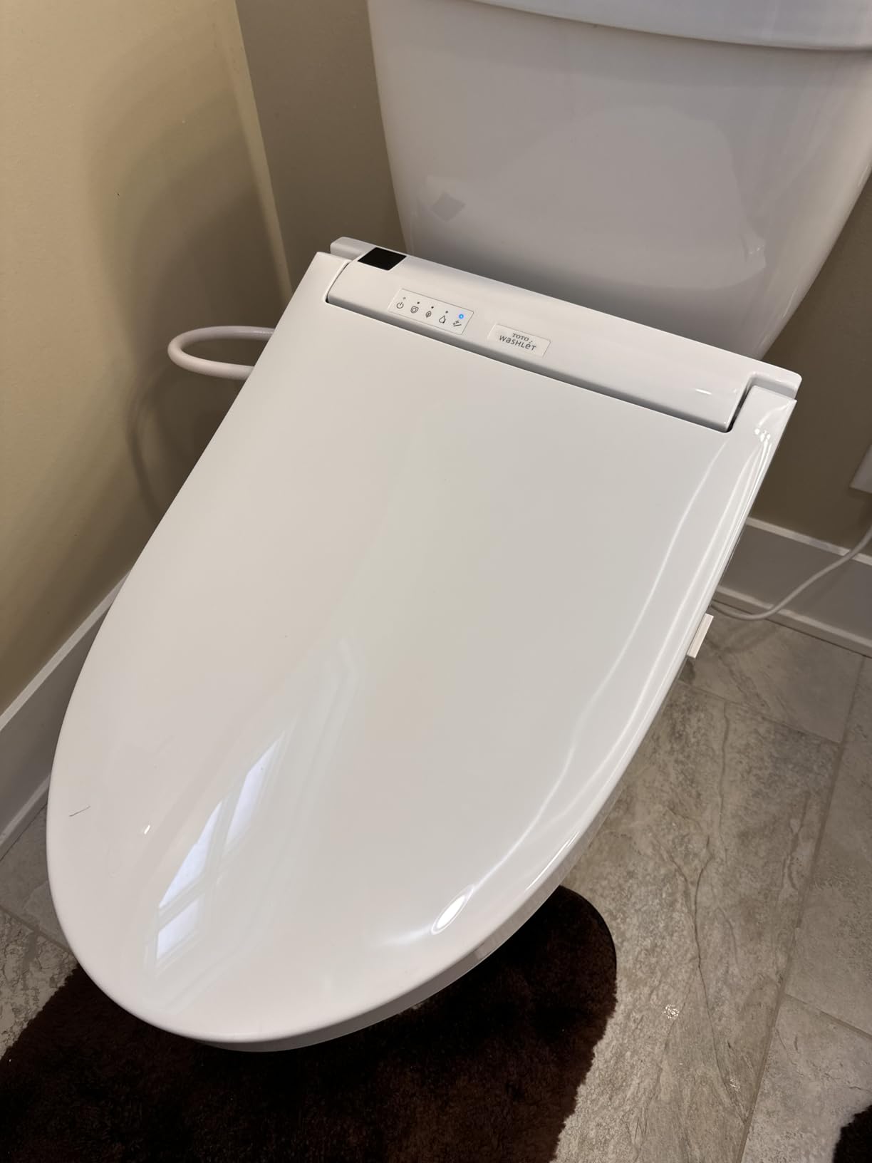 TOTO WASHLET C5 Electronic Bidet Toilet Seat with PREMIST and EWATER+ Wand Cleaning, Elongated, Cotton White customer photo 1