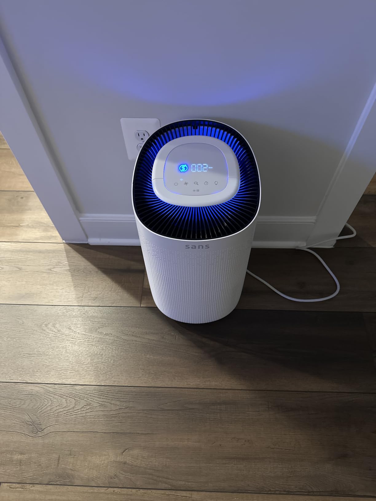 Sans True HEPA Air Purifier for Extra Large Rooms (1,854 sq ft) | UV-C Light Layer & Carbon Odor Absorption | Quiet 35dB Auto-Mode, Captures Smoke, Dust & Allergens (White) customer photo 1
