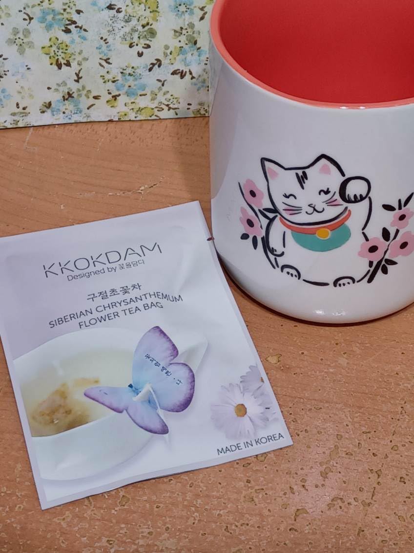 KKOKDAM Korean Tea Gift Set Sampler - 3 Flavor Pink Butterfly Tea Bag Sampler - Elegant Box for Tea Lovers - Perfect as Korean Gifts for Women customer photo 1