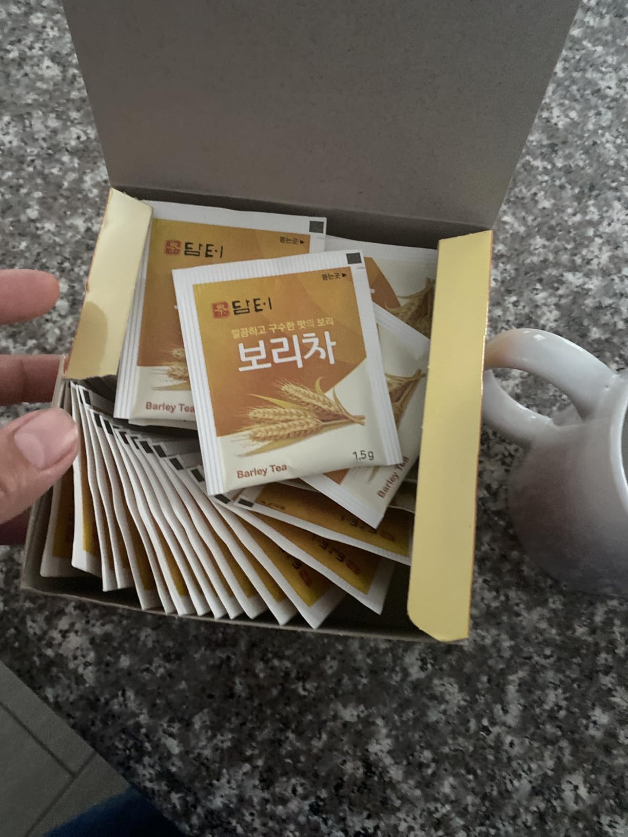 Damtuh Korean Barley Tea, Roasted Barley Tea Bags, Boricha Mugicha, Caffeine-Free, 50 Bags customer photo 2