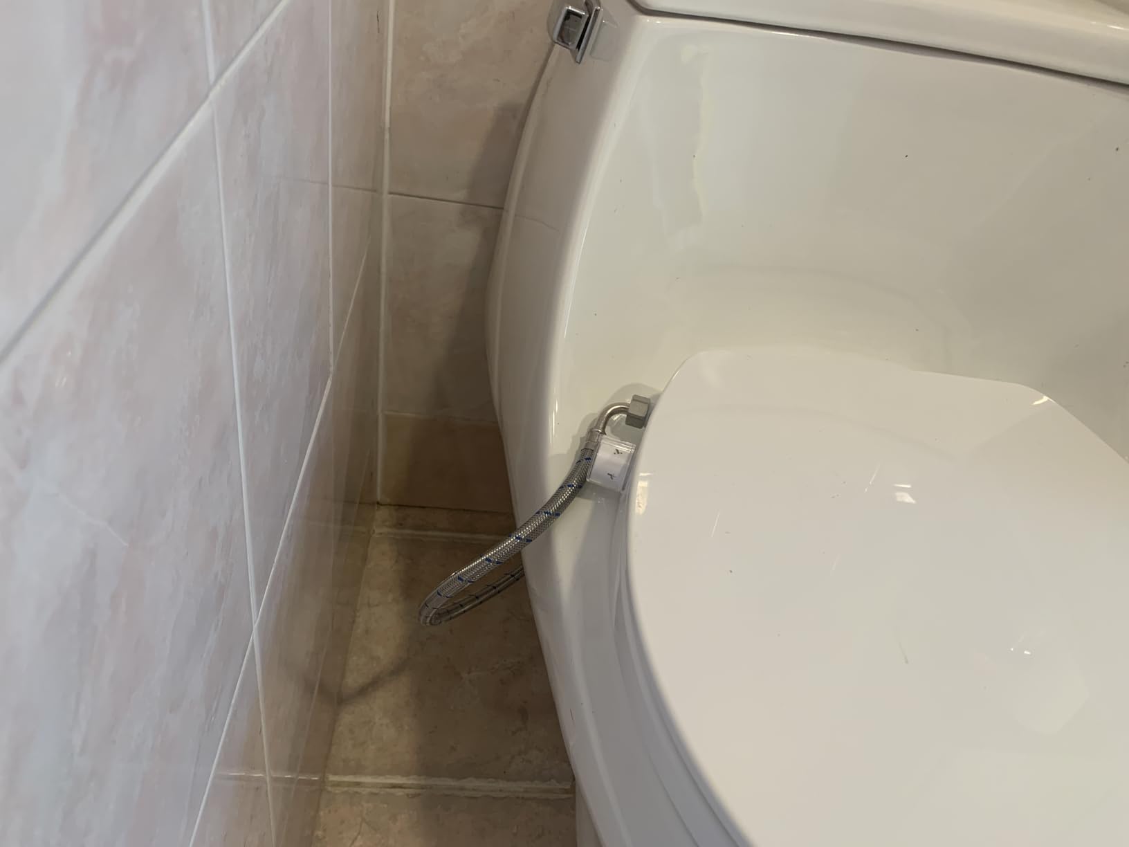 GenieBidet Right Side Bidet Toilet Seat Round - Round Bidet Toilet Seat with Adjustable Self-Cleaning Nozzles, Attachment, T Adapter & Bottle - Non Electric Bidet Seat customer photo 2