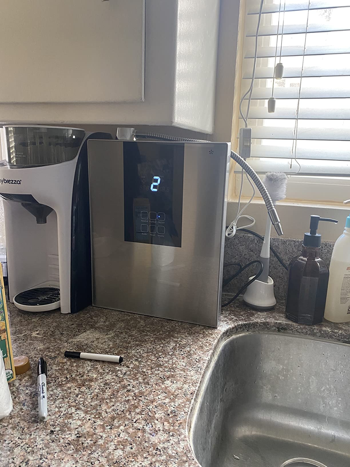 Korea-Made Ivyel PL Alkaline Water Machine, Water Ionizer, Produces pH 8.5-10.0 Alkaline Water/Acidic Water/Hydrogen Water/Water Purifier Filter/Ionized Water/Antioxidant Water customer photo 2