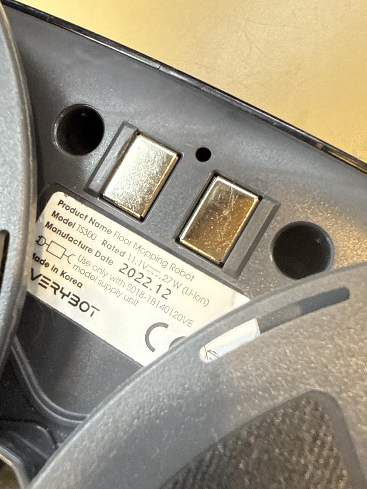Everybot Three-Spin Robot Mop for Hard Floors - Ultra-Quiet 43dB, Powerful Three Mops Wiping, Long Battery & Large Water Tank, Remote Control, Global Design Award Winner customer photo 2