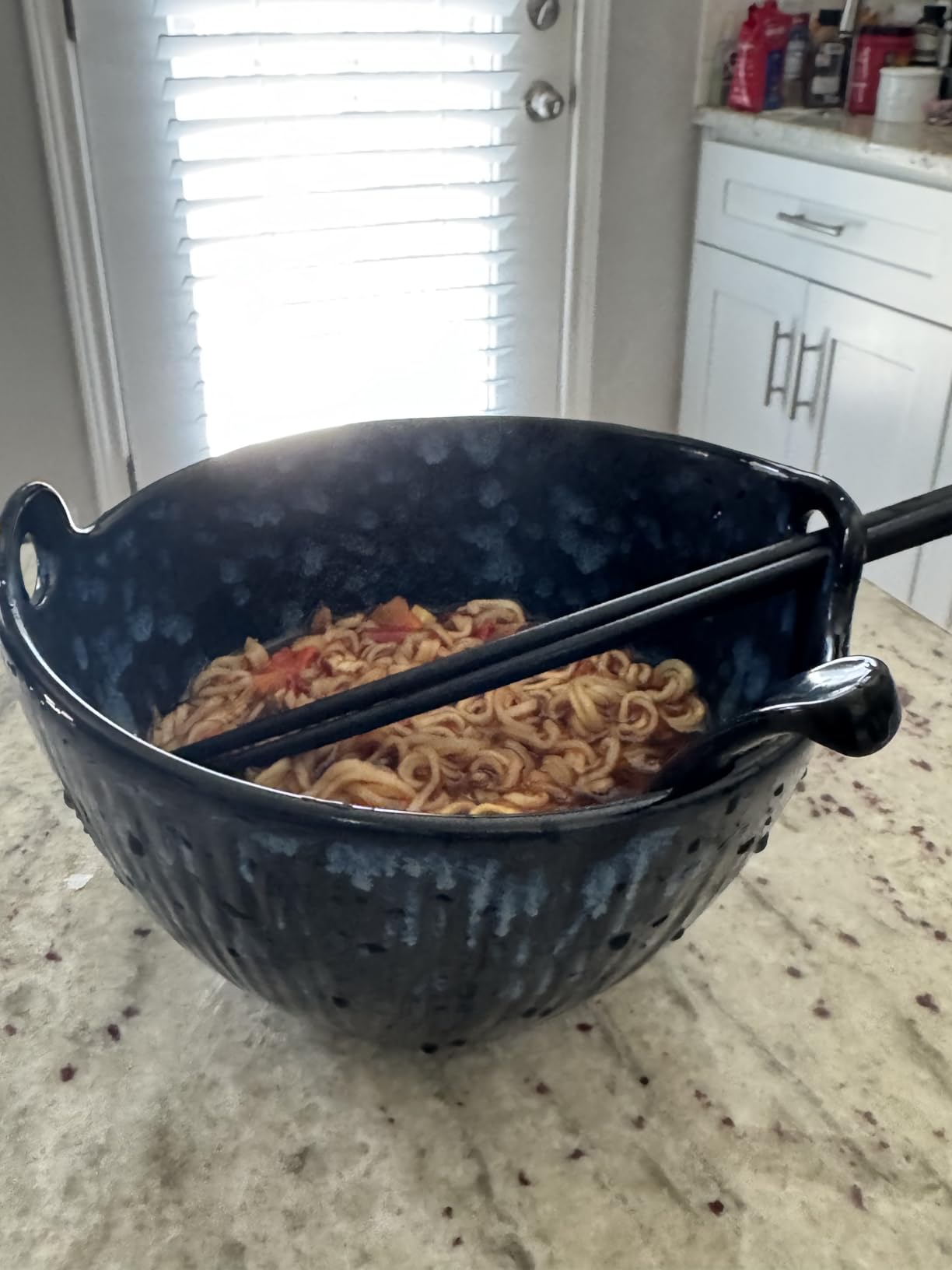 Ramen Bowl Set with Chopsticks and Spoons, Ceramic Noodle Bowl Set of 2, Donburi Bowl, Dishwasher Safe for Pho Udon Soba Noodle Salad Pasta, Reactive Glazed Crimson Bowls Set customer photo 1