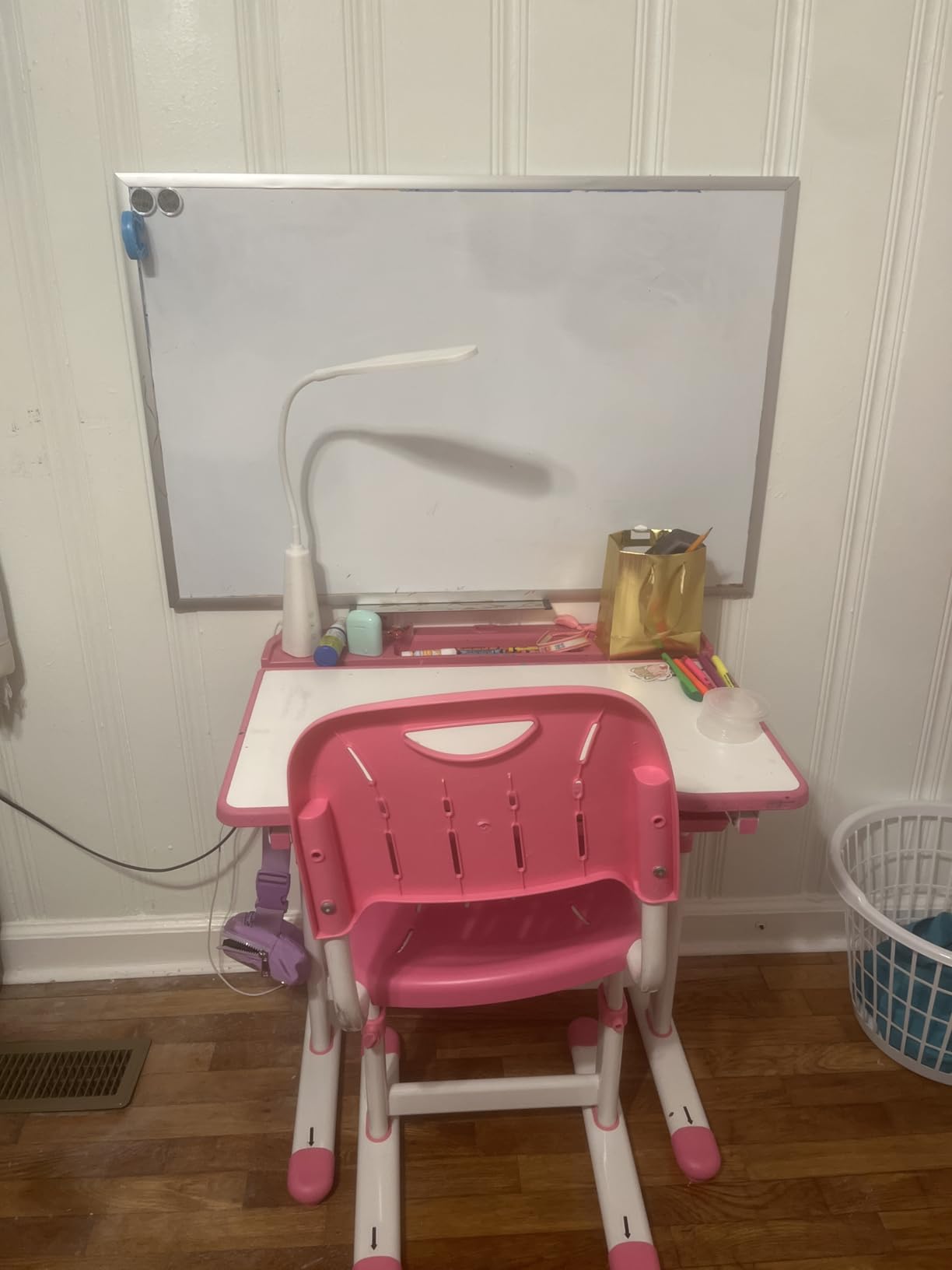 BELANITAS Kids Desk and Chair Set, Height Adjustable Kids School Desk for Kids, 40 Degree Tiltable with 3 Mode Light, Child Desk for Go Back School Gift, Blue customer photo 1
