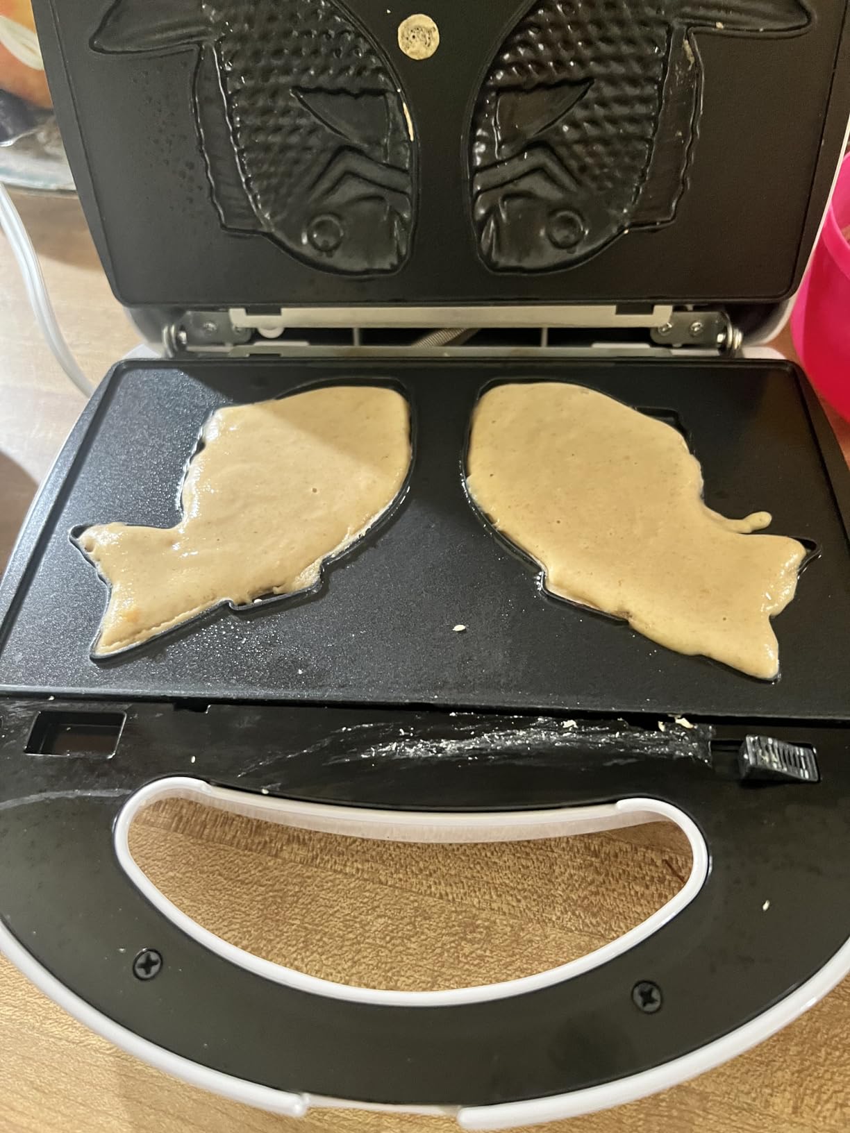 Mini-Donuts Maker, Mini-Pie and Quiche Maker, Taiyaki Maker - NEW 3 in 1 Three Slices Detachable Dessert Maker by StarBlue - White AC 110-120V 50/60Hz 700-800W customer photo 2
