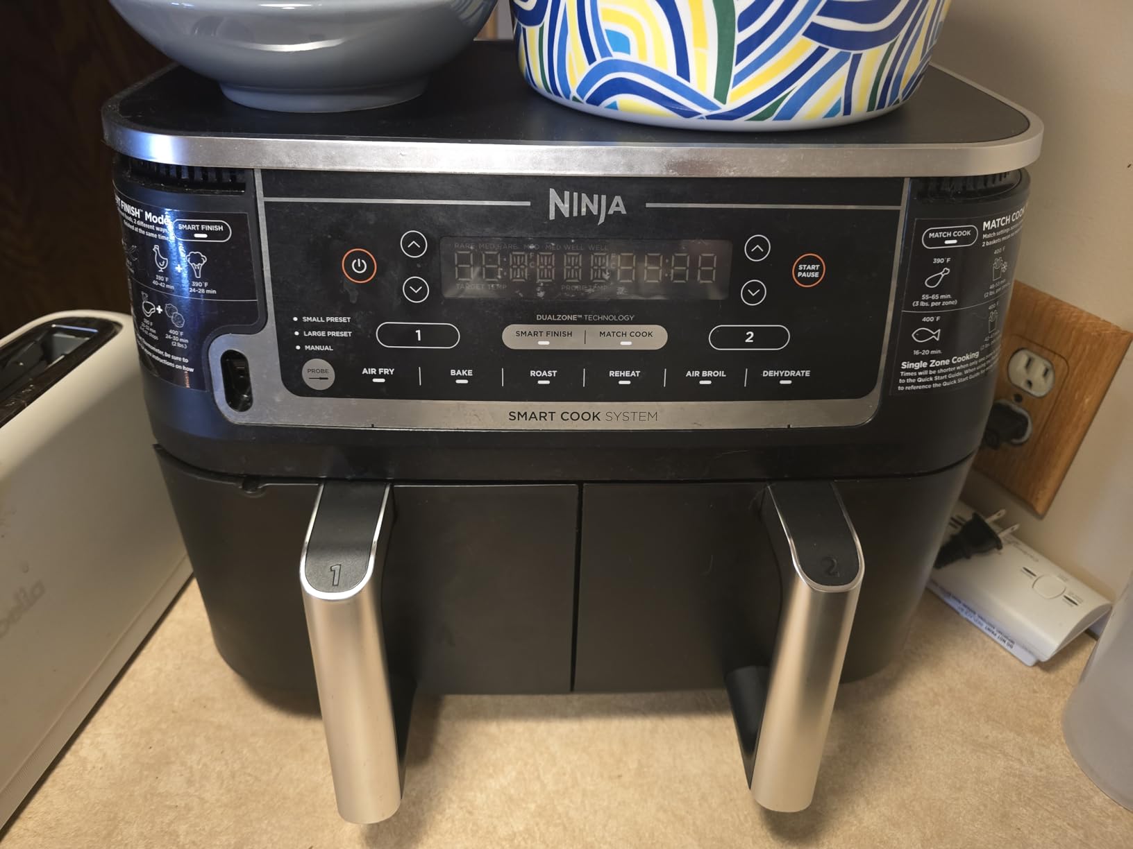 Ninja DZ550 Foodi 10 Quart 6-in-1 DualZone Smart XL Air Fryer with 2 Independent Baskets, Cook Thermometer for Perfect Doneness, Match and Finish to Roast, Dehydrate and More, Black customer photo 2