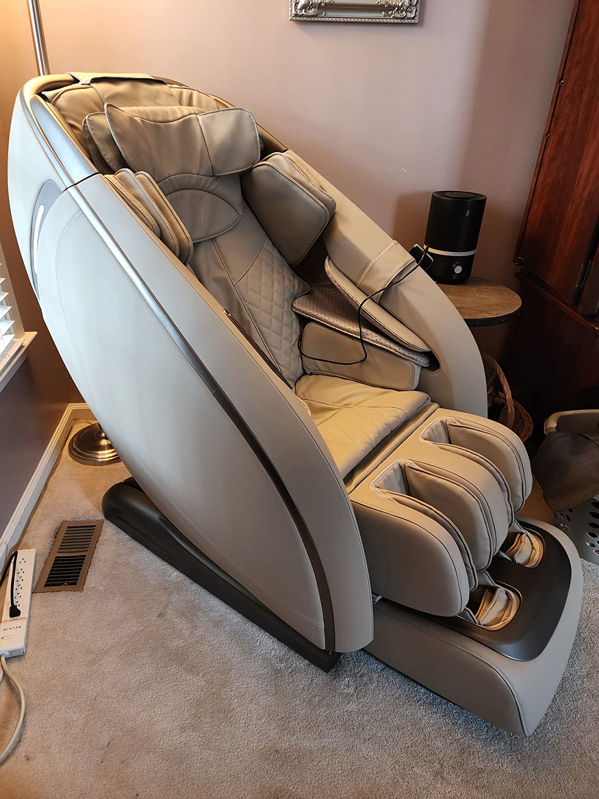 Titan Osaki Dreamer Zero Gravity Massage Chair, Full Body 3D Recliner, SL Track, Heat Therapy, Space Saving Massage Chair (Brown) customer photo 1