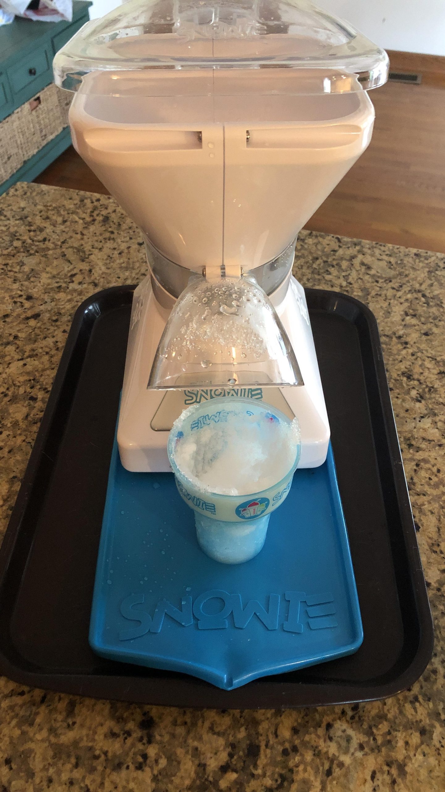 SNOWIE - Little Snowie Max Snow Cone Machine - Premium Shaved Ice Maker, with Powder Sticks Syrup Mix, Premium Kit, Black customer photo 1