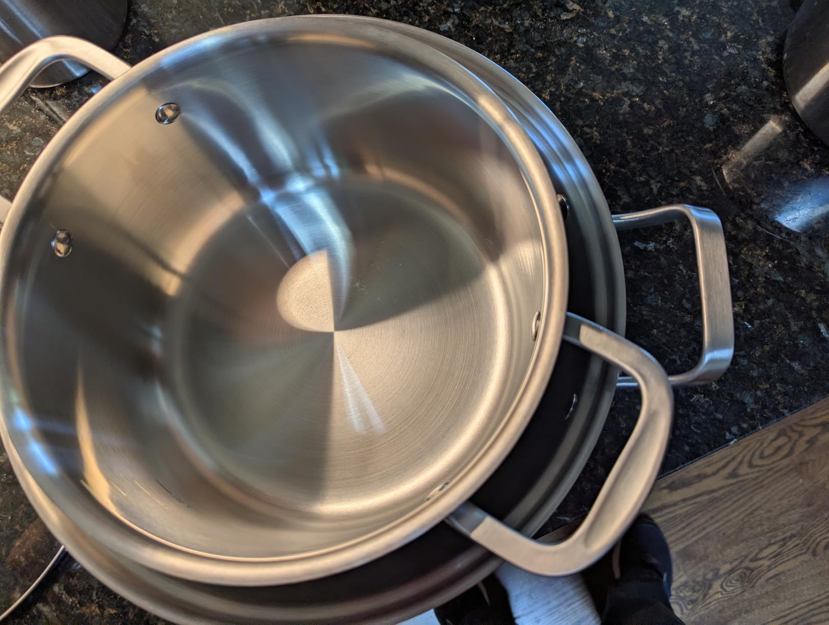 Delarlo Tri-Ply Stainless Steel Hot Pot 11 inch Everyday pan With lid, 3.5QT | Kitchen Induction Deep Saute Pan, shabu shabu pot High Side Cooking Pot, Oven Safe Stock Pot, Up to 600F customer photo 1