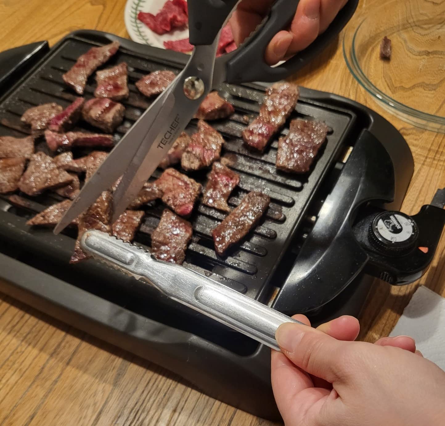 TECHEF Kitchen Shears, All Purpose Scissors, Dishwasher Safe, Heavy Duty Meat Scissors Poultry Shears, Stainless Steel, Made in Korea (Dark Gray) customer photo 2