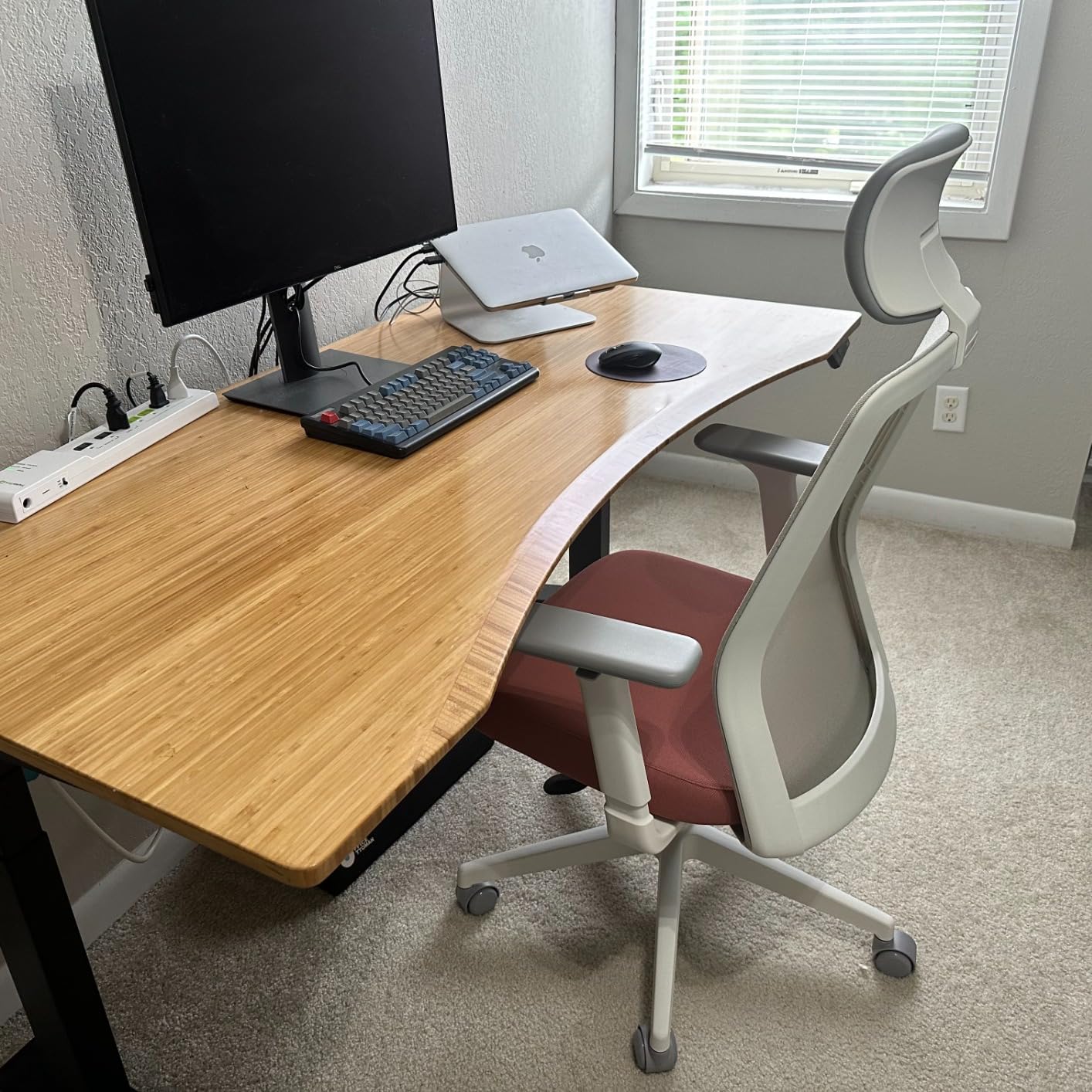 Sidiz T40 SE Ergonomic Office Chair: Comfortable Home Office Chair for Light Users with Reclining Tilt Lock, Headrest, 3D Armrests, Mesh Back Computer Desk Chair (Black) customer photo 2