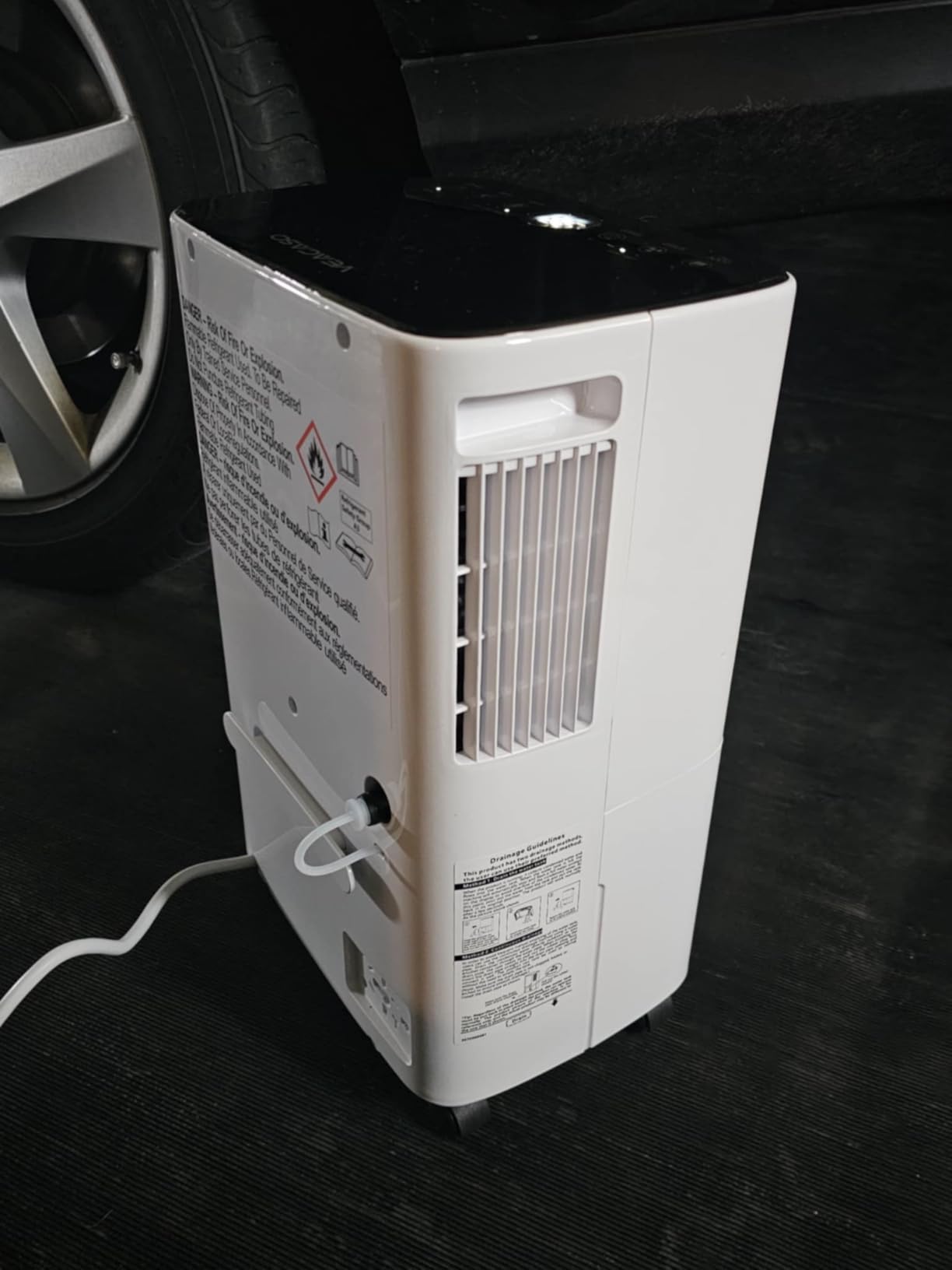 VEAGASO 34 Pint/D, 2500 Sq.Ft Dehumidifier for Basement with Drain Hose | Dehumidifiers for Home, Bathroom, Bedroom - 3 Modes, 24H Time, 40dB, 0.53 Gallon Water Tank, Intelligent Humidity Control customer photo 2