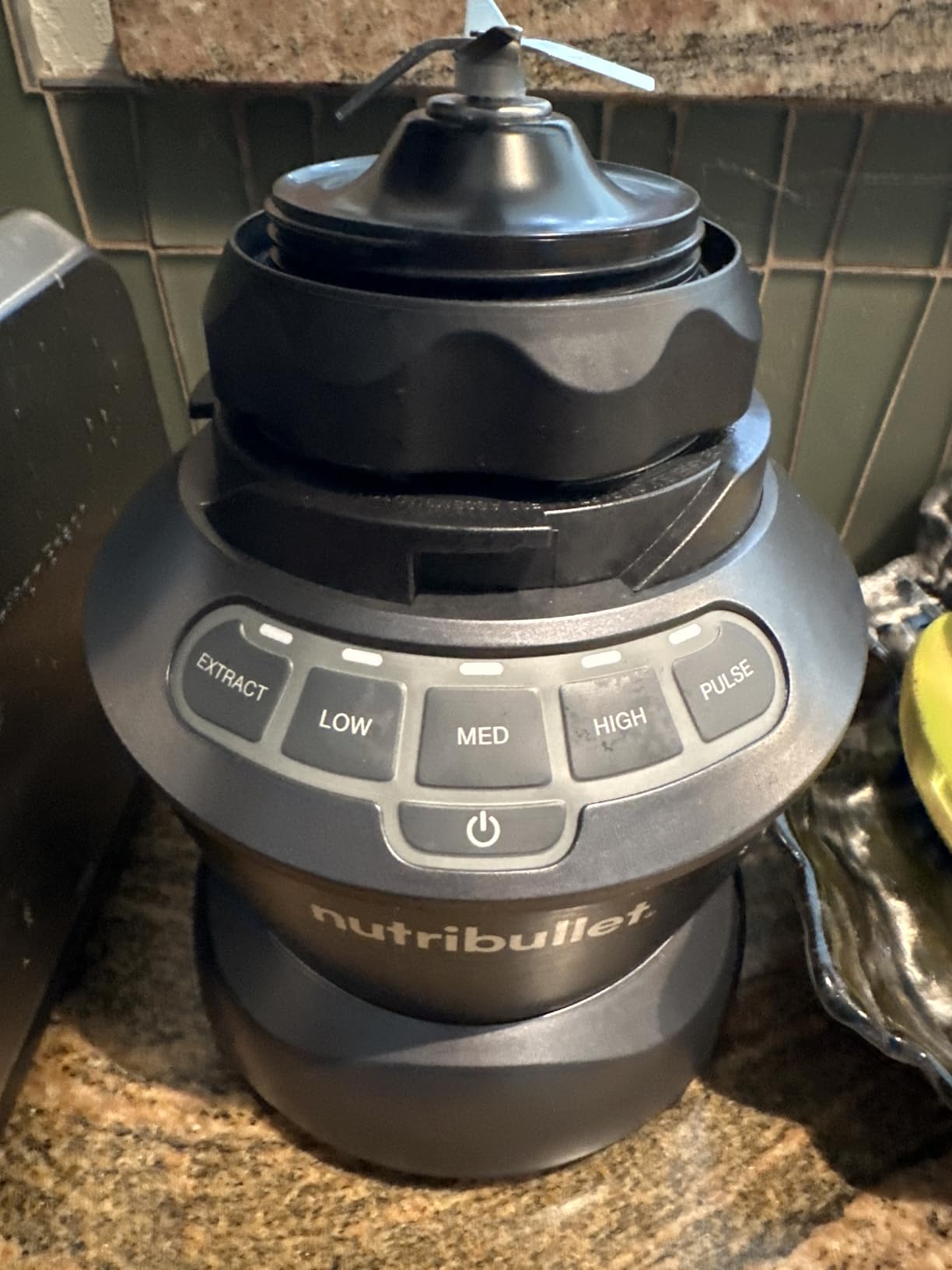 nutribullet Full-Size Blender Combo NBF50500AW, 1200W, 64oz Pitcher, Matte White customer photo 1