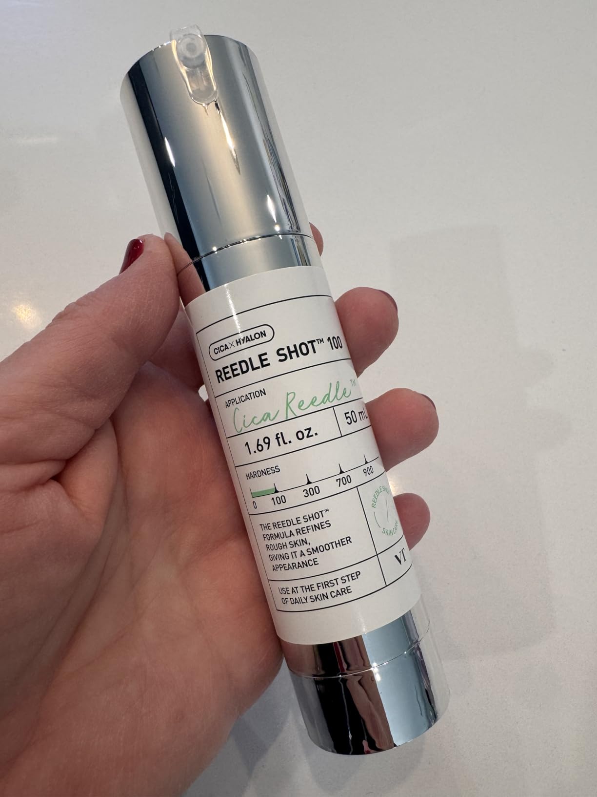 VT COSMETICS CICA Reedle Shot 700, Spicule Microneedling Serum for Pore Care & Exfoliation, Exosome & Centella Asiatica for Glass Skin, Acne & Blemish Care, Korean Liquid Skin Booster (1 Fl Oz / 30ml) customer photo 1