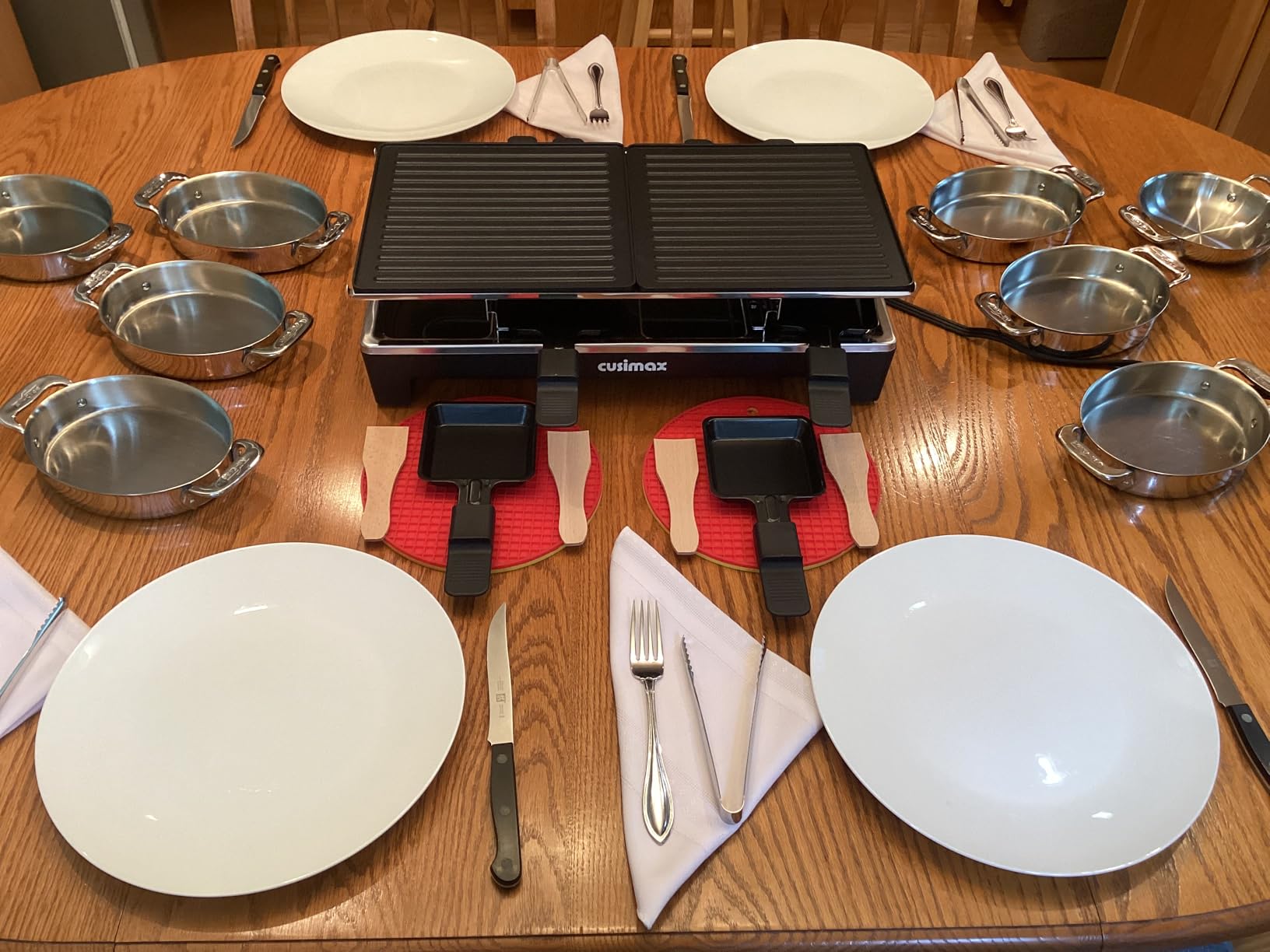 Raclette Table Grill, CUSIMAX Electric Grill, Indoor Grill Korean BBQ Grill With 2 in 1 Reversible Non-stick Plate, Crepe Maker with Adjustable temperature control, 8 Raclette Pans & Wooden Spatulas customer photo 1