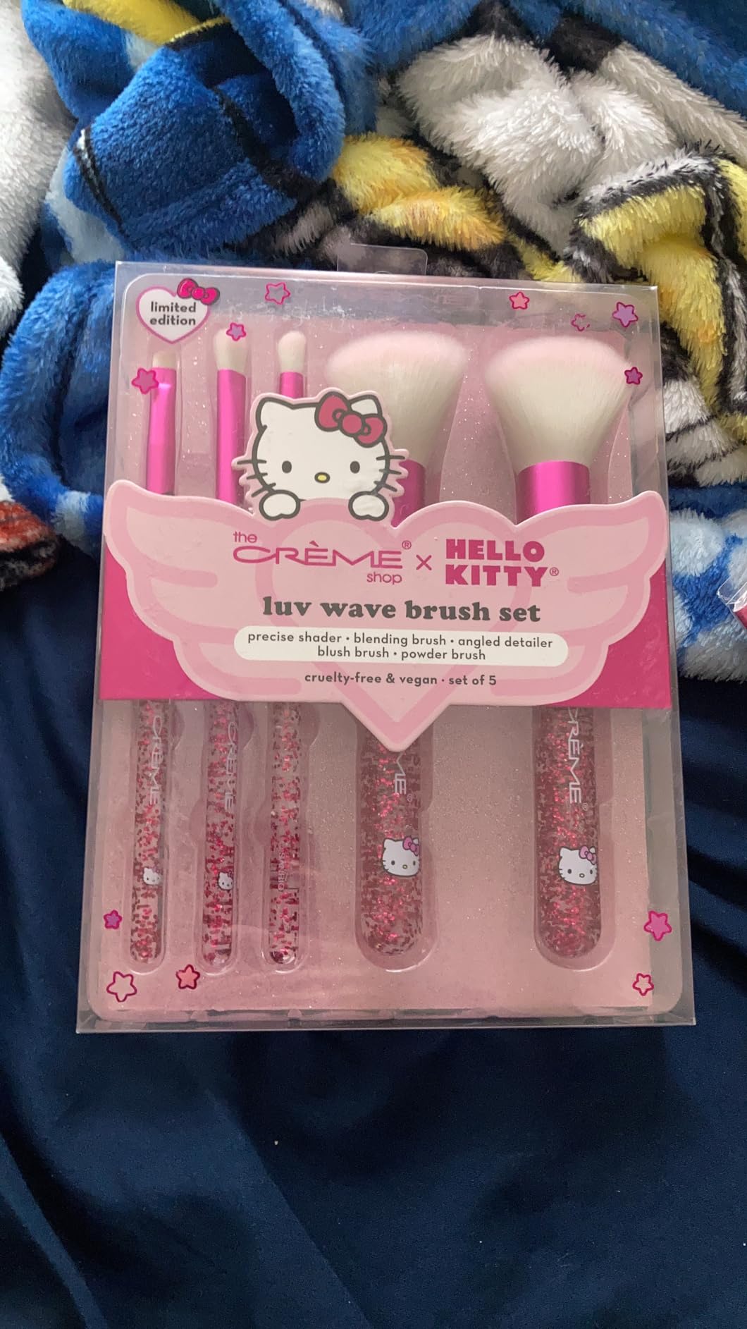 The Creme Shop Hello Kitty Luv Wave Brush Collection - Versatile & Silky-Soft Makeup Brushes - Precise Shader, Blending Brush, Angled Detailer, Blush Brush, Powder Brush - Durable & Easy to Wash - Set customer photo 1
