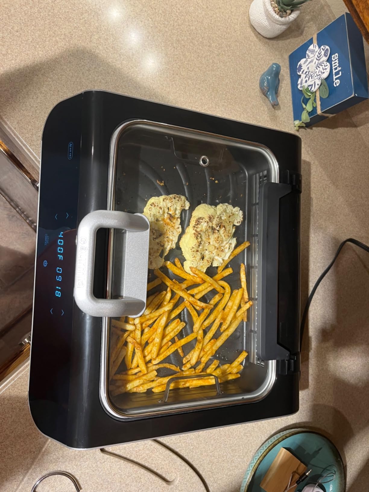 Gourmia Smokeless Indoor Grill & Air Fryer with Smoke Extracting Technology, Extra-Large Nonstick Cooking, Korean BBQ Style 6 Quart FoodStation customer photo 1