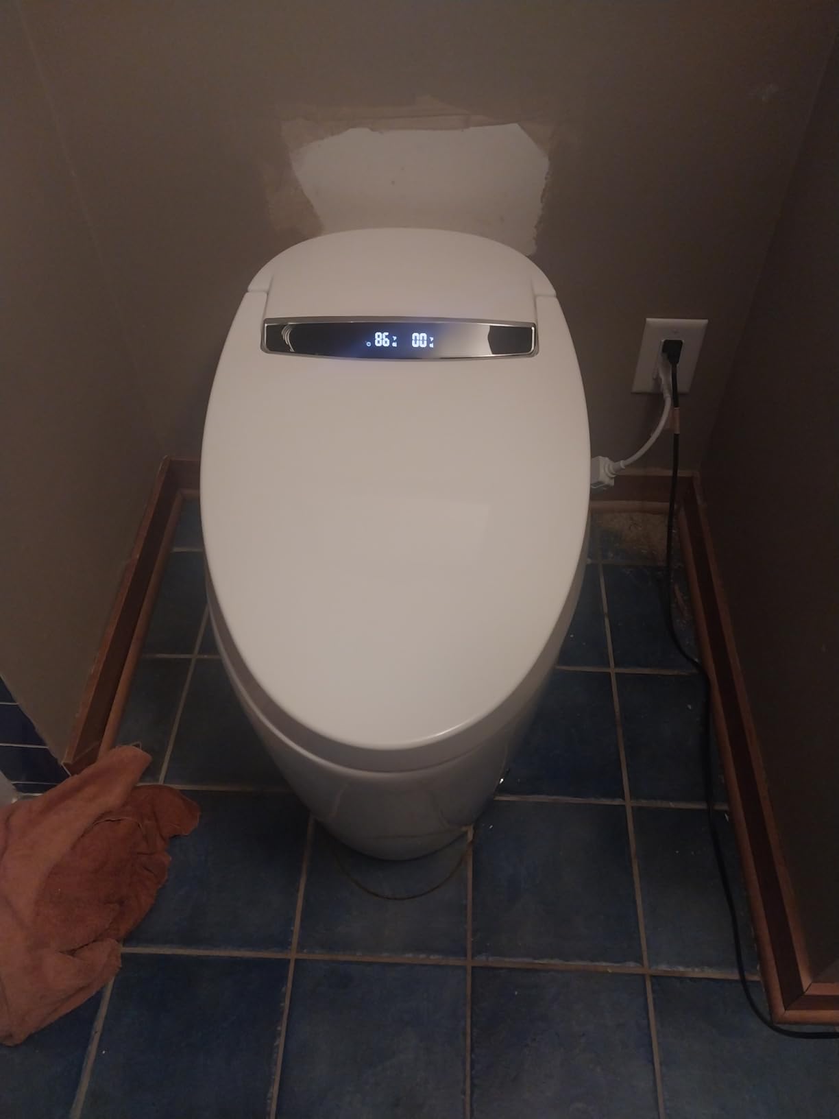 Smart Toilet with Warm Water Sprayer and Dryer, One Piece Bidet Toilet with Auto Dual Flush Foot Sensor Operation, Heated Seat Smart with Built In Fahrenheit LED Display customer photo 2