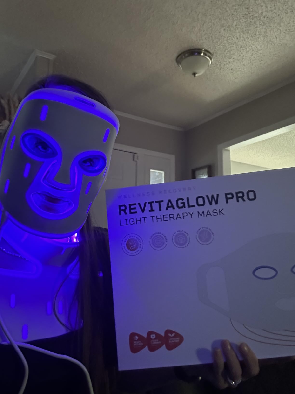Lifepro Red Light Therapy Mask - Revitaglow Pro Infrared Red Light Therapy For Face and Neck - 234 triple chip Silicon LED Mask with 5 Modes customer photo 2