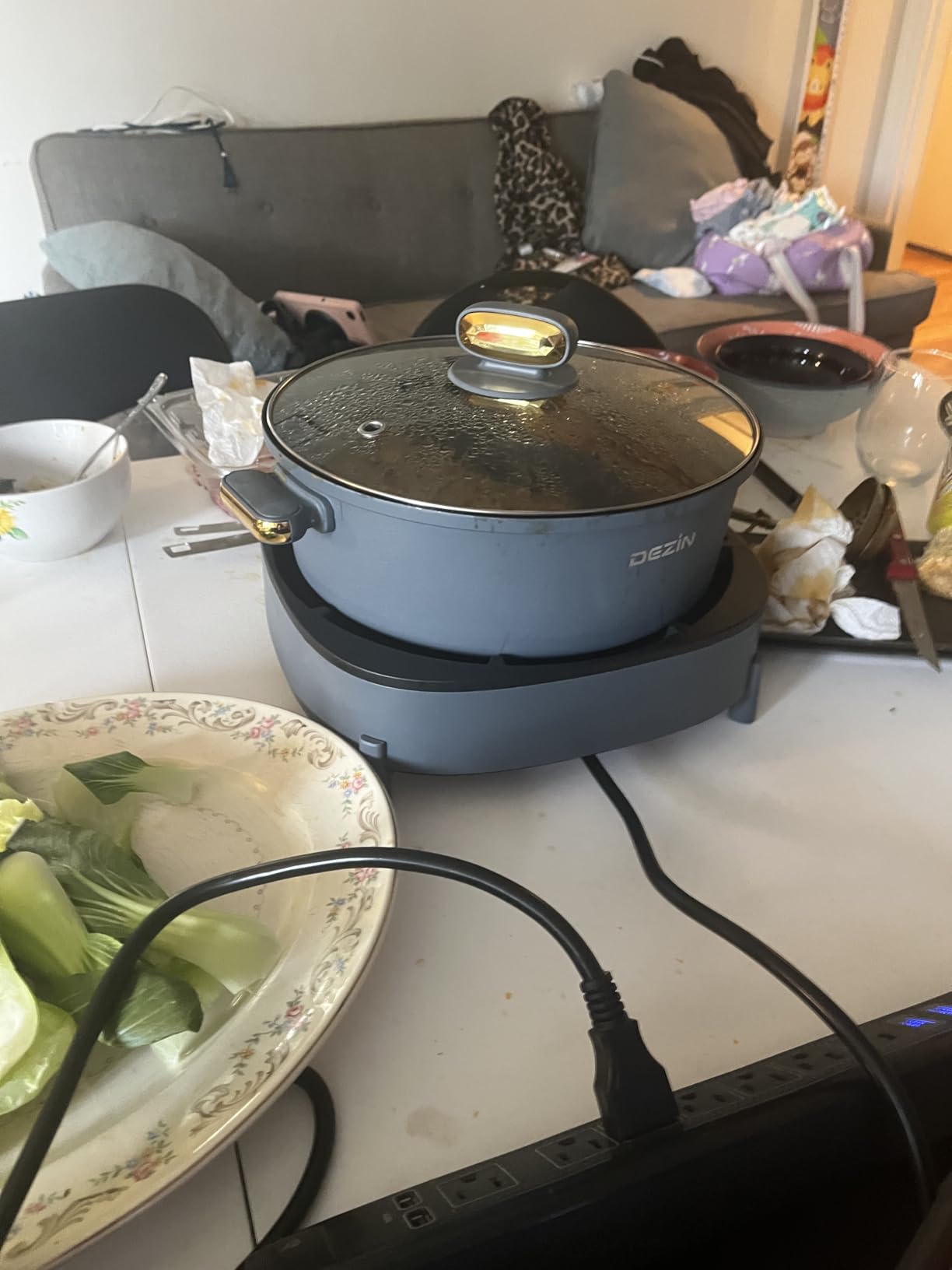 Dezin Hot Pot Electric with Divider, 6L Double-Flavor Shabu Shabu Pot, Dual Sided Removable Non-Stick Hotpot Pot Electric, 3 inch Depth Chinese Hot Pot with Multi-Power Control, 2 Silicone Ladles Included customer photo 1